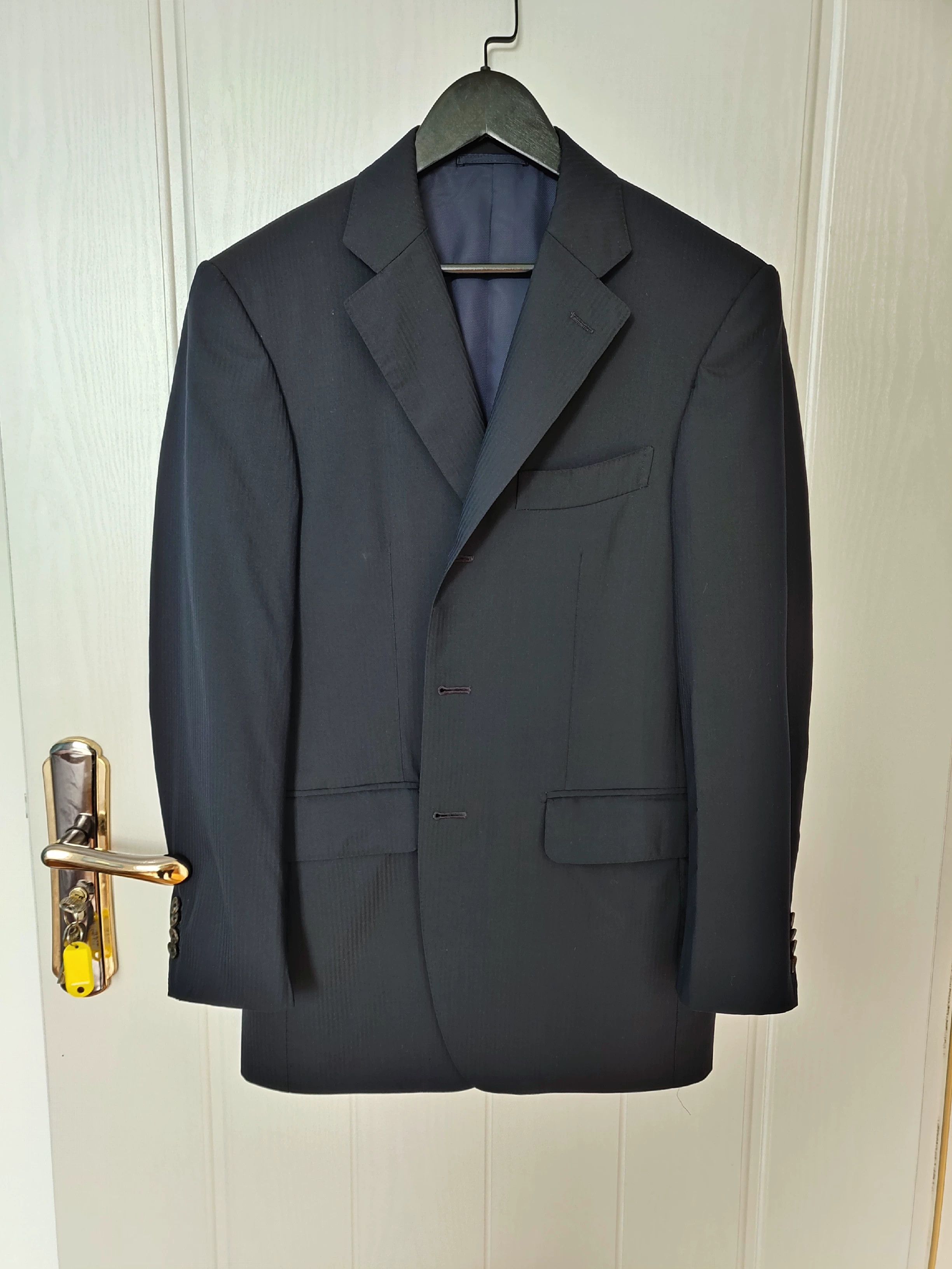 Kiton Custom Tailored Suit from Austria Size US S / EU 44-46 / 1 - 1 Thumbnail