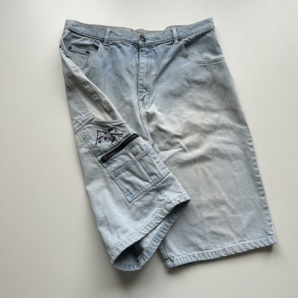 Vintage Crazy Vintage Y2K Baggy Blue Denim Embroidered Jorts Size 36 Size US 36 / EU 52 - 5 Thumbnail