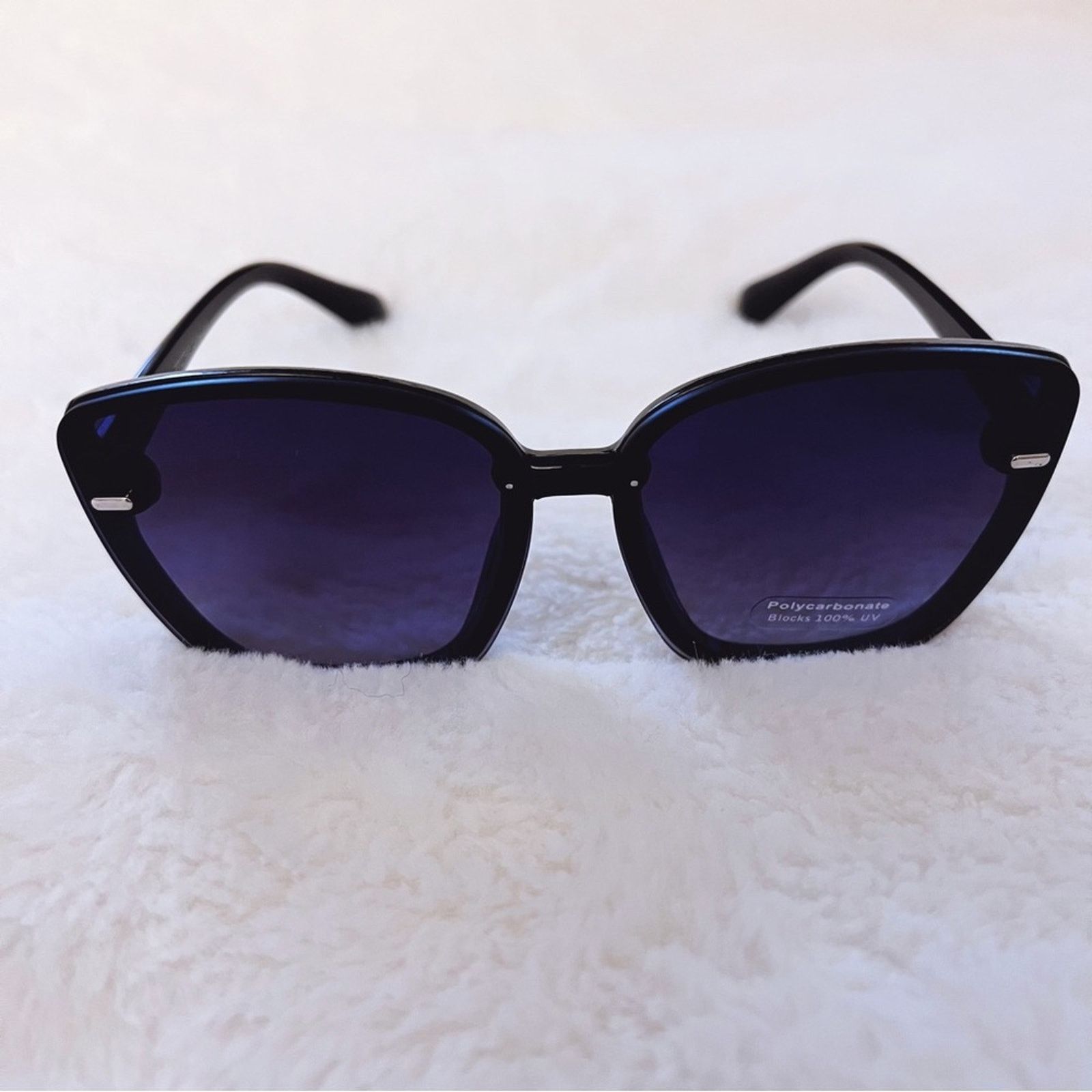 Other Giselle Black Oversized Cat Eye Sunglasses Size ONE SIZE - 3 Thumbnail