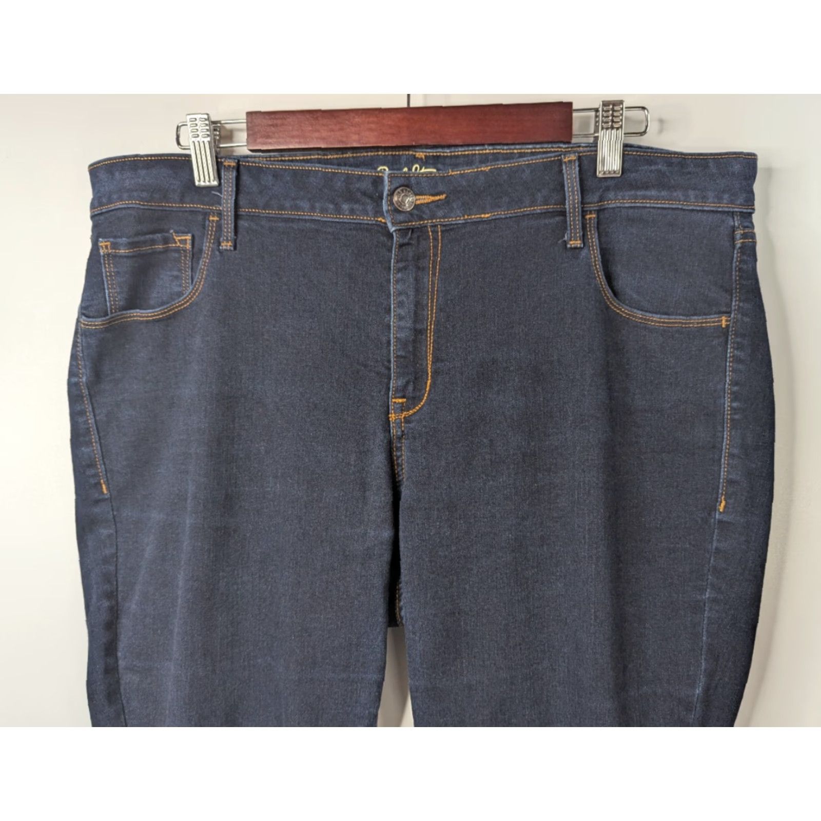 Old Navy Old Navy Jeans 18 Dark Wash Mid Rise Skinny Denim Stretch Denim 5-Pocket Womens Plus Blue Regular Size 40" / US 18 - 2 Thumbnail