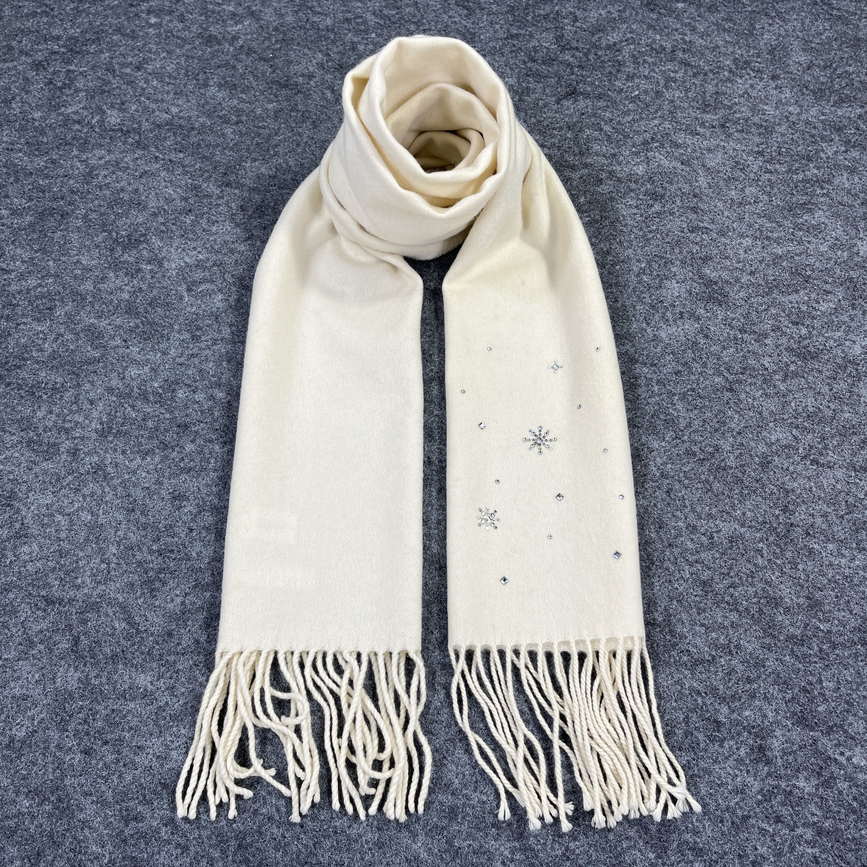 Furla Scarf / Muffler / Neckwear T908