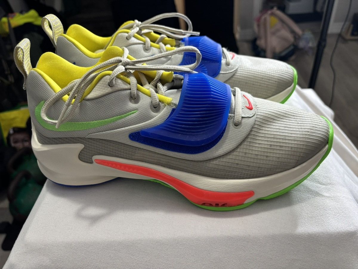 Nike Nike Zoom Freak 3 "Dutch Blue" (Giannis Antetokounmpo) Size US 11 / EU 44 - 3 Thumbnail