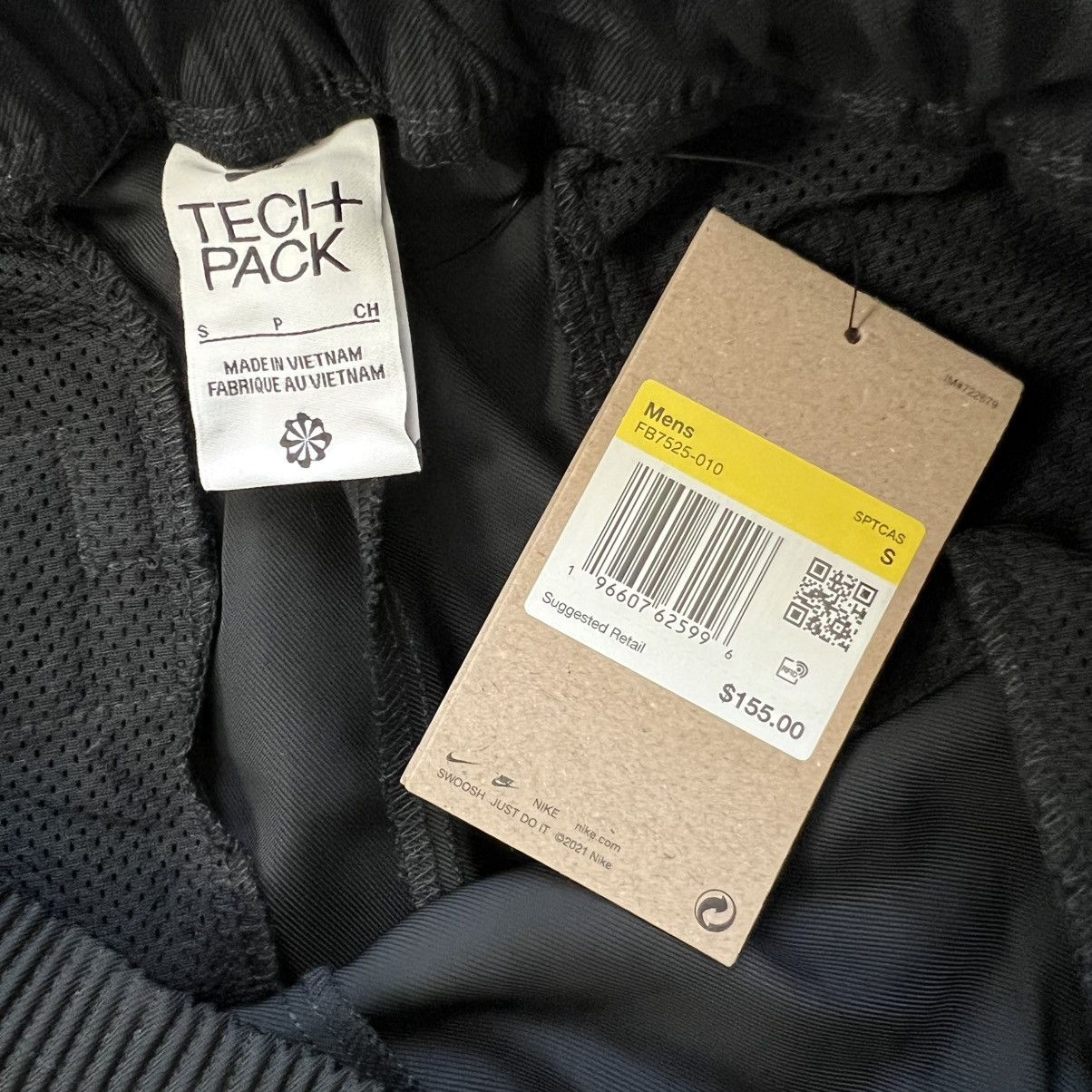 Nike Nike Tech Pack Men Small Woven Utility Cargo Trousers Black Size US 28 / EU 44 - 10 Thumbnail