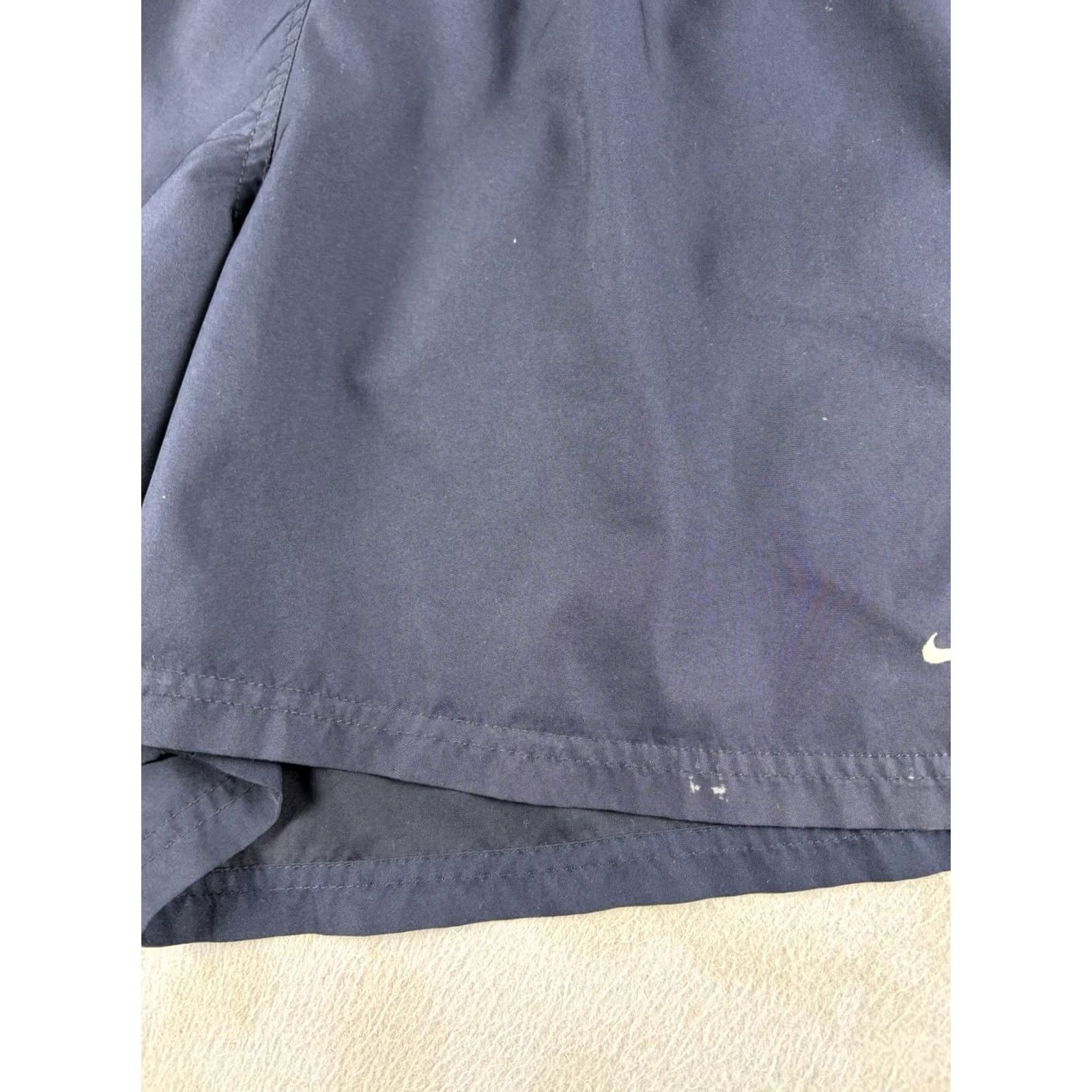 Nike VINTAGE Nike Running Shorts Mens XL Navy Blue 5” Inseam Gym Swoosh Athletic Regular Drawstring Size US 36 / EU 52 - 3 Thumbnail