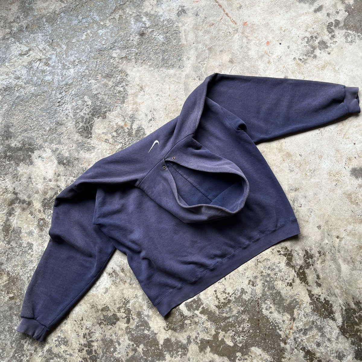 Nike × Vintage 🔥RARE🔥 VINTAGE SUNFADED NIKE CENTER SWOOSH HOODIES💫 Size US L / EU 52-54 / 3 - 9 Thumbnail