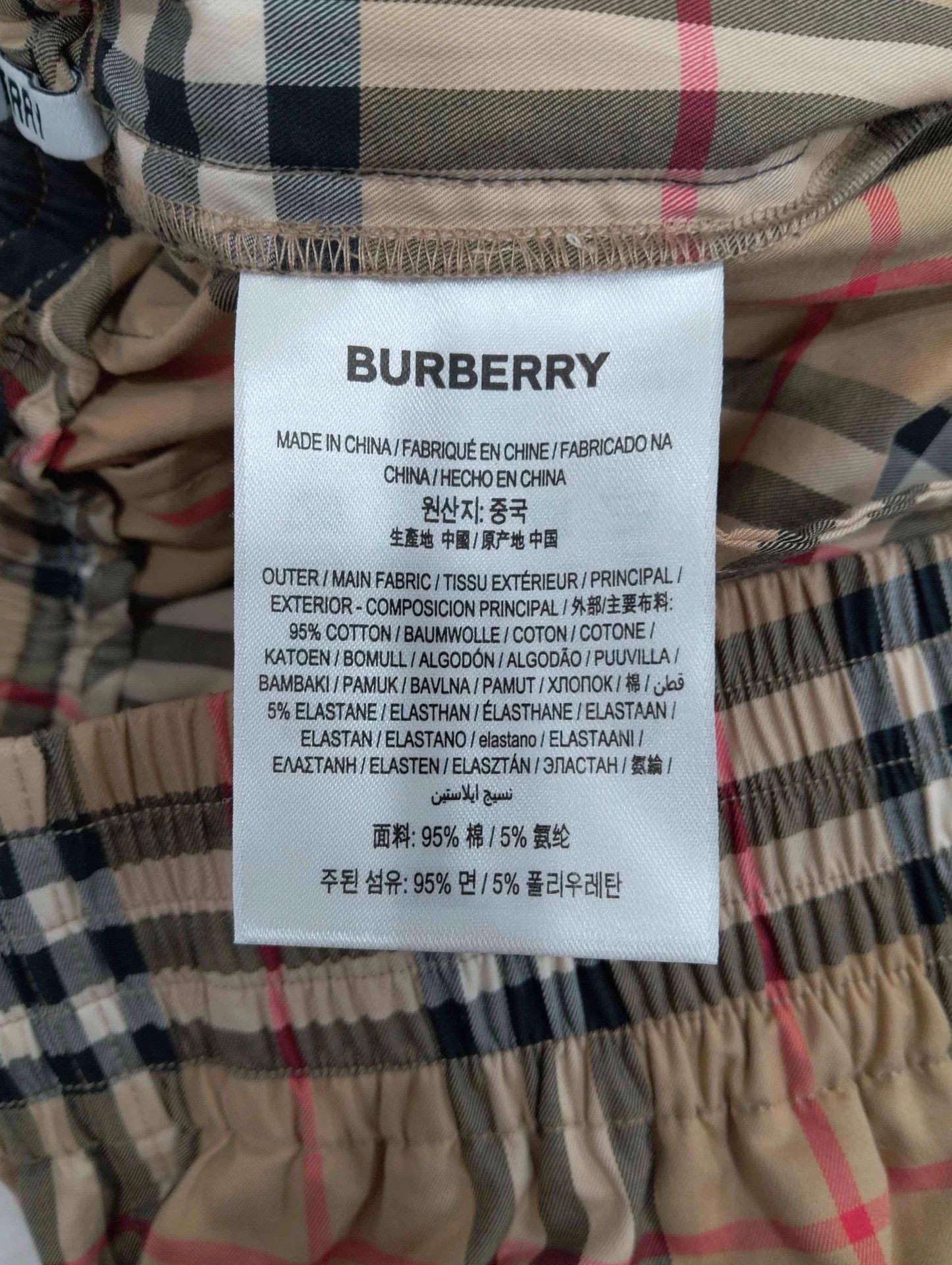 Burberry Burberry Classic Check Black Trim Short UK4 Size 25" / US 0 / IT 36 - 6 Thumbnail