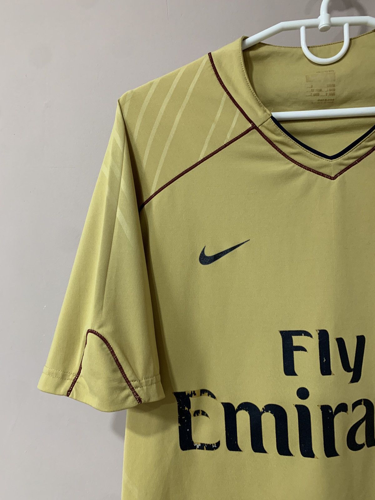 Nike Arsenal London Football Shirt Nike Soccer Jersey Gold Jersey Size US M / EU 48-50 / 2 - 3 Thumbnail