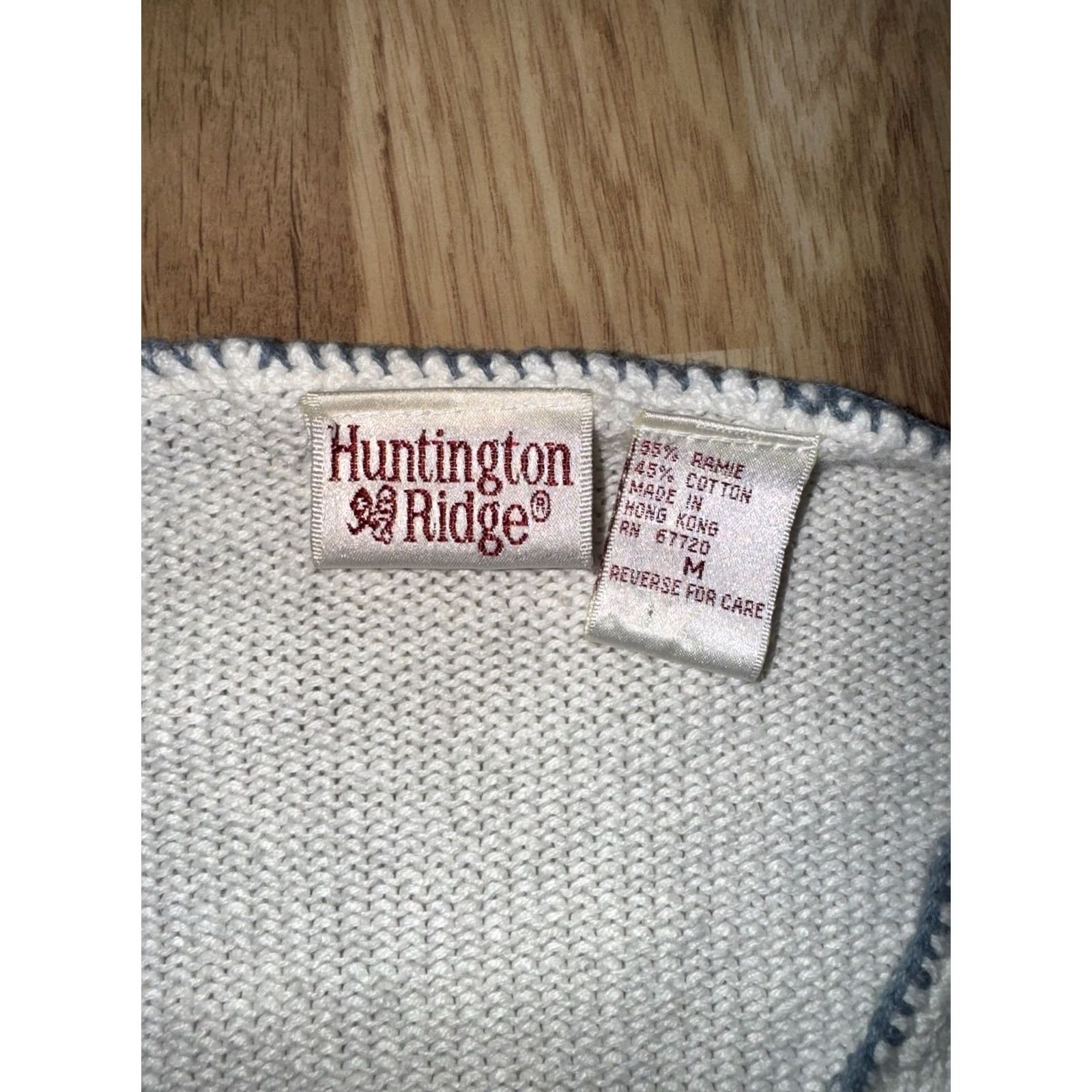 Vintage VINTAGE Huntington Ridge Women’s Cardigan Medium White Embroidered Floral 80s Size M / US 6-8 / IT 42-44 - 2 Thumbnail