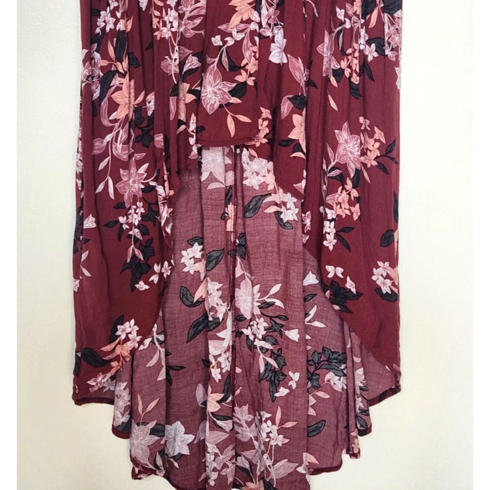 Torrid Torrid Womens Dress Size 1 Floral Sleeveless Scoop Neck High Low Red Size XS / US 0-2 / IT 36-38 - 4 Thumbnail