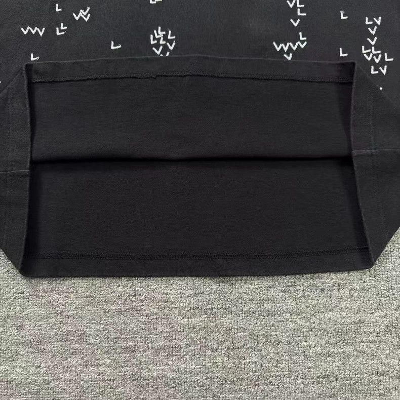 Louis Vuitton LV Black Short Sleeve T -2505 Size US XL / EU 56 / 4 - 6 Thumbnail