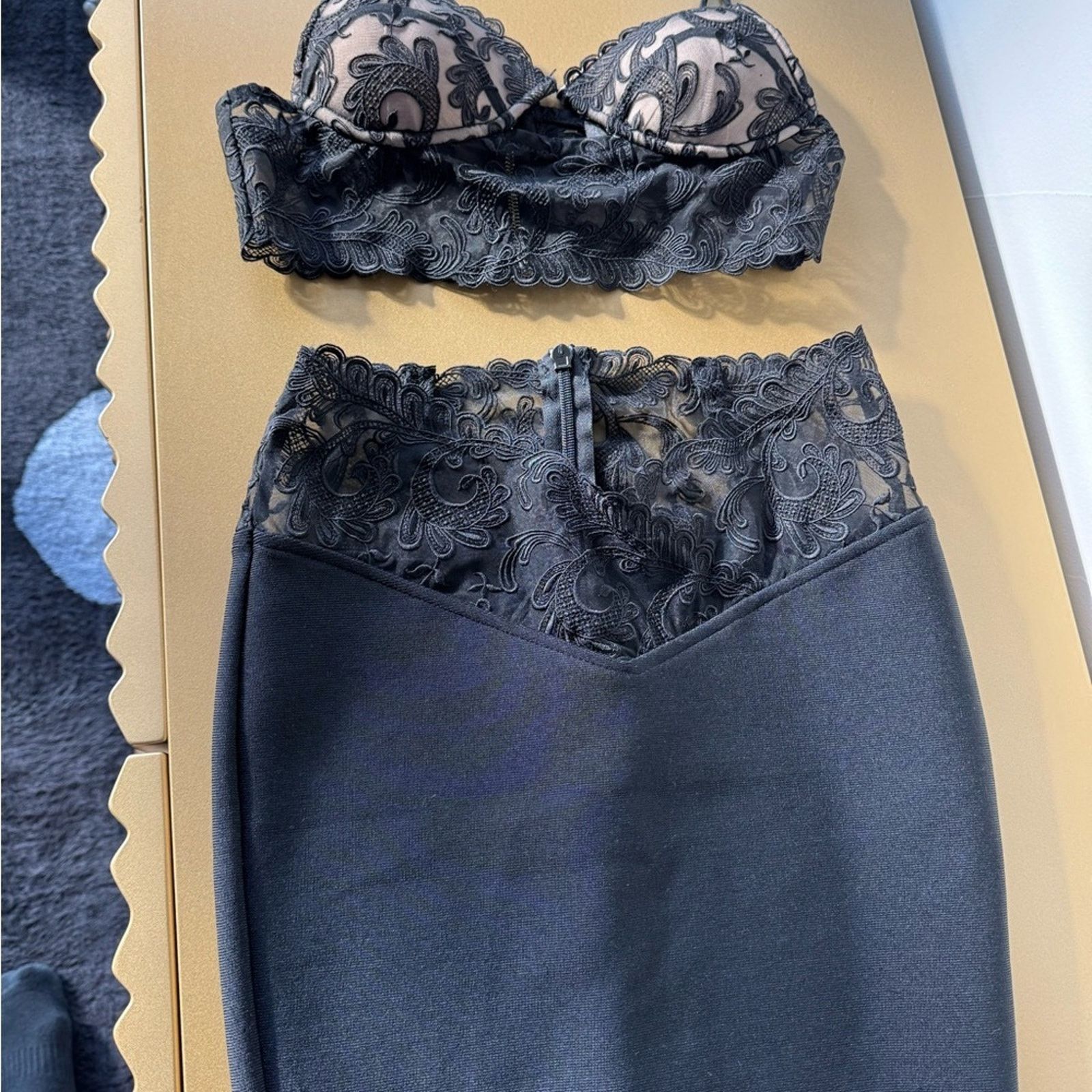 Other Elegant Black and Tan Lace two piece skirt Matching set XS Size XS / US 0-2 / IT 36-38 - 2 Thumbnail