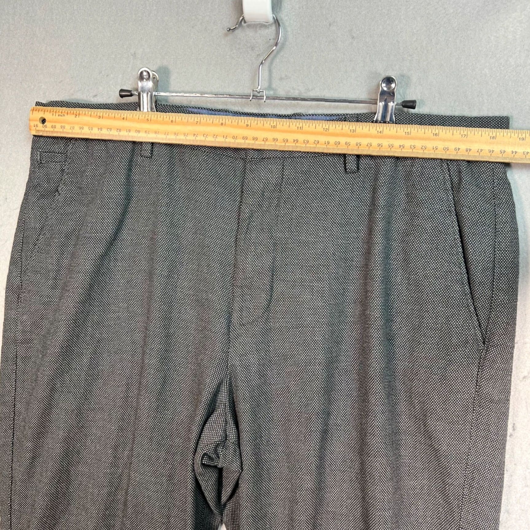 Banana Republic Banana Republic Pants Mens 38 x 32 Gray 100% Cotton Straight Leg Dress Pants Solid Style Mens Size US 38 / EU 54 - 5 Thumbnail