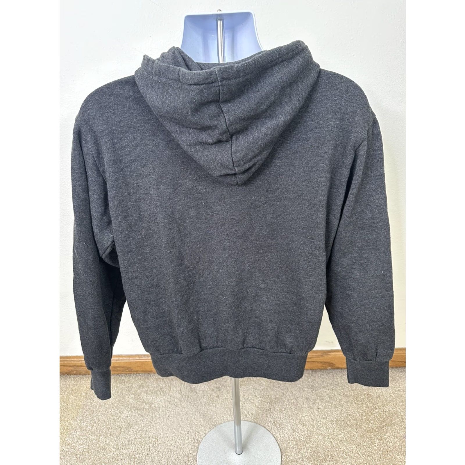 Vintage VINTAGE University of Minnesota Duluth Sweatshirt Mens Adult Small Gray Hoodie UMD Bulldogs Size US S / EU 44-46 / 1 - 2 Thumbnail
