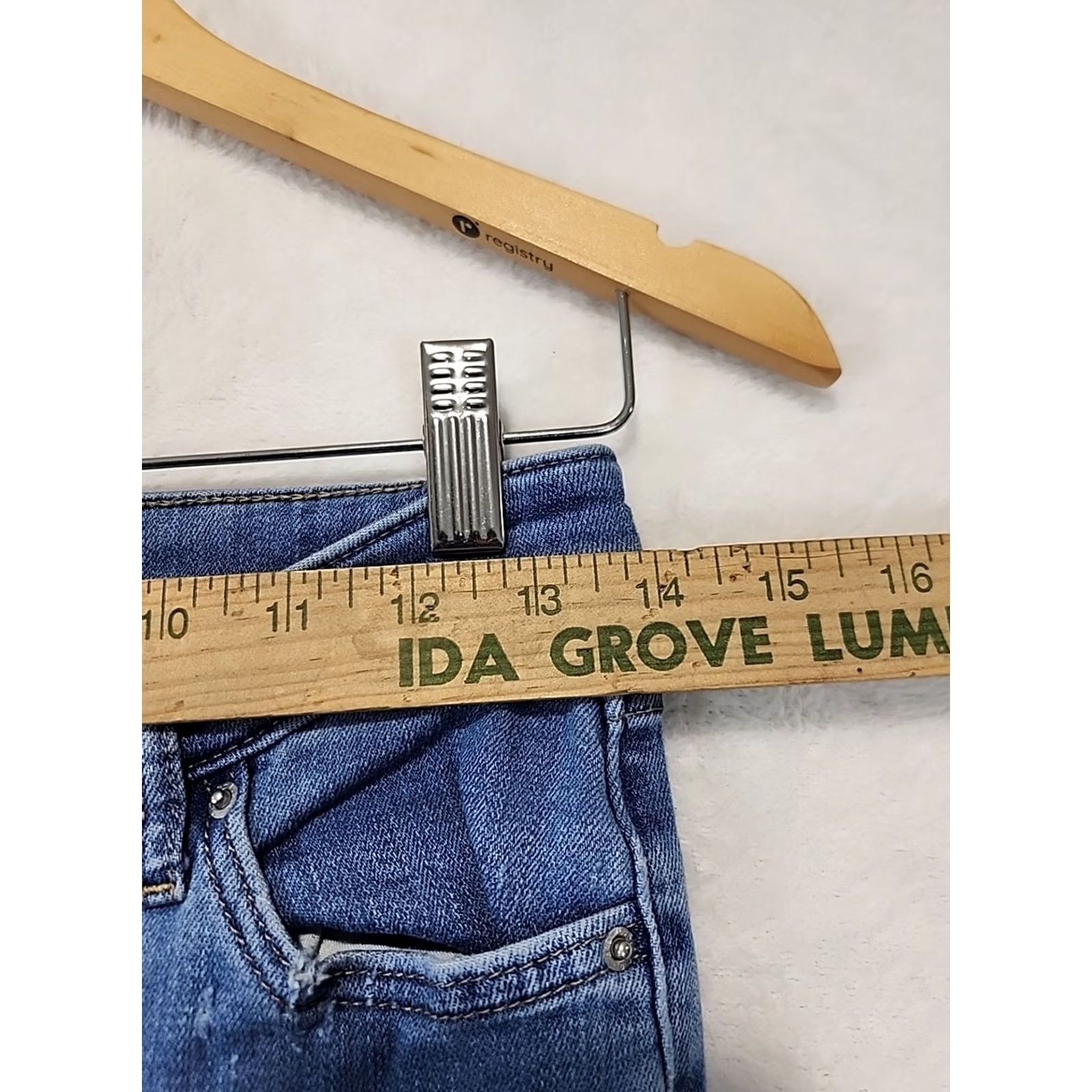 Levi's Levi's 711 Skinny Stretch Distressed Raw Hem Cuff Jeans Women's Sz 26 Light Wash Leather? Size 26" / US 2 / IT 38 - 5 Thumbnail
