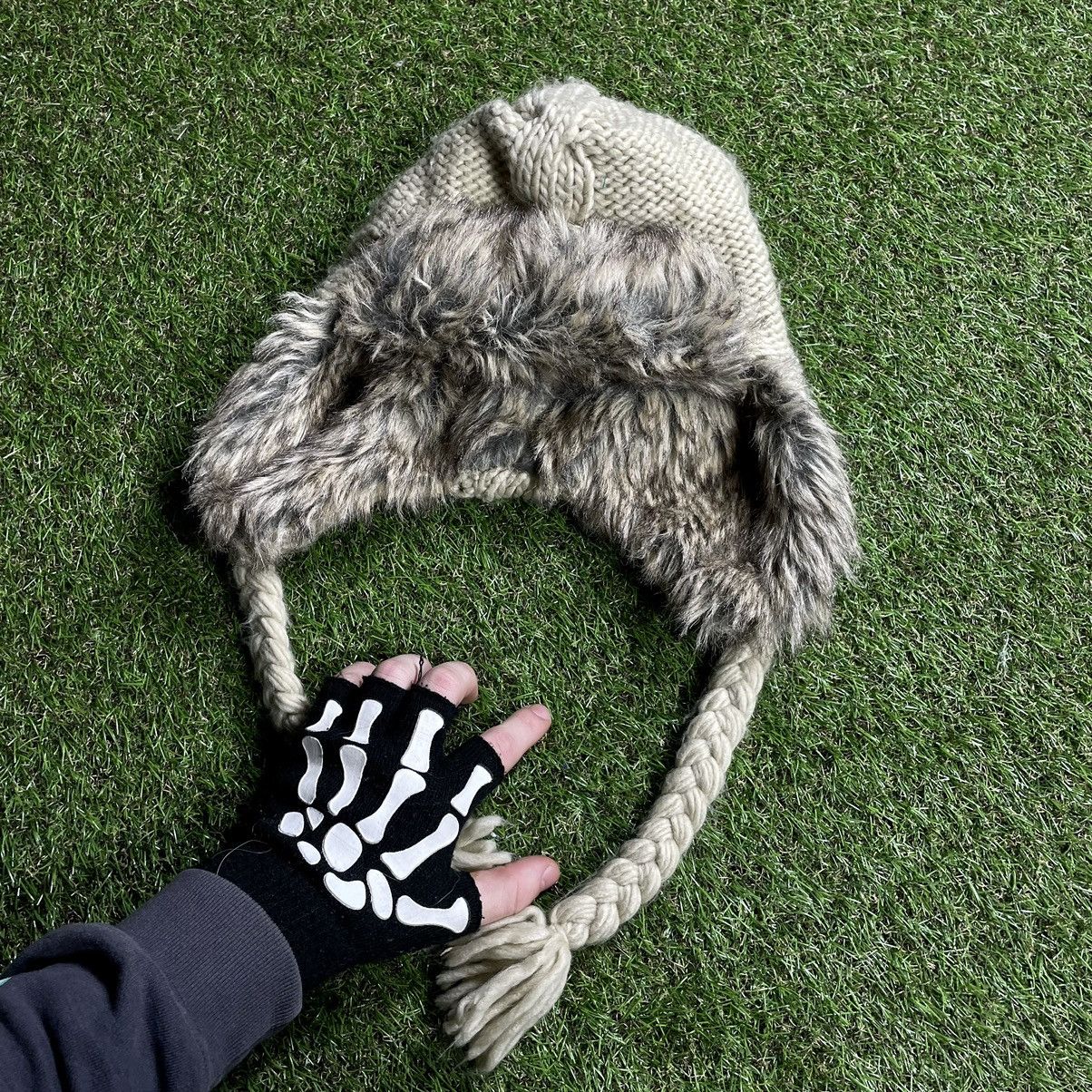Vintage Vintage Y2K Fuzzy Beanie Mohair Uzi Vert Alt Grunge Slim OS Size ONE SIZE - 1 Thumbnail