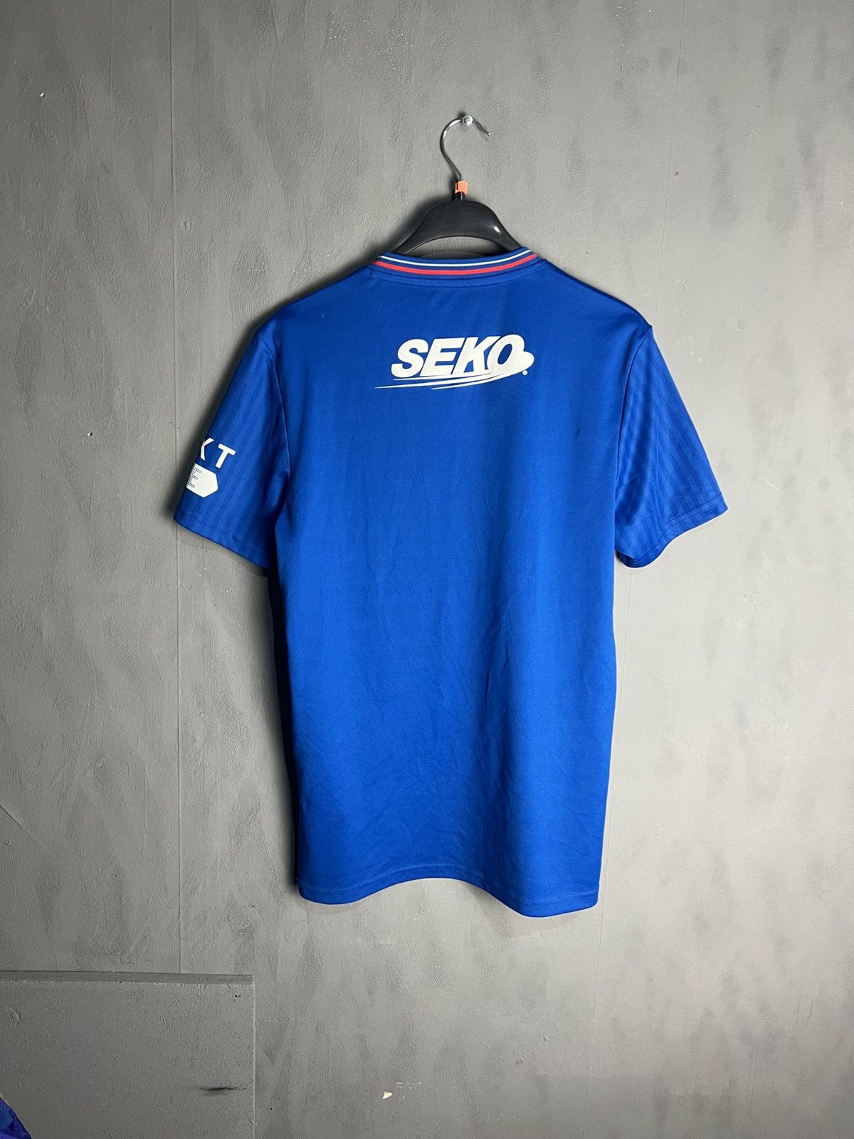 Vintage Rangers Glasgow CASTORE Soccer Jersey Size US S / EU 44-46 / 1 - 10 Thumbnail