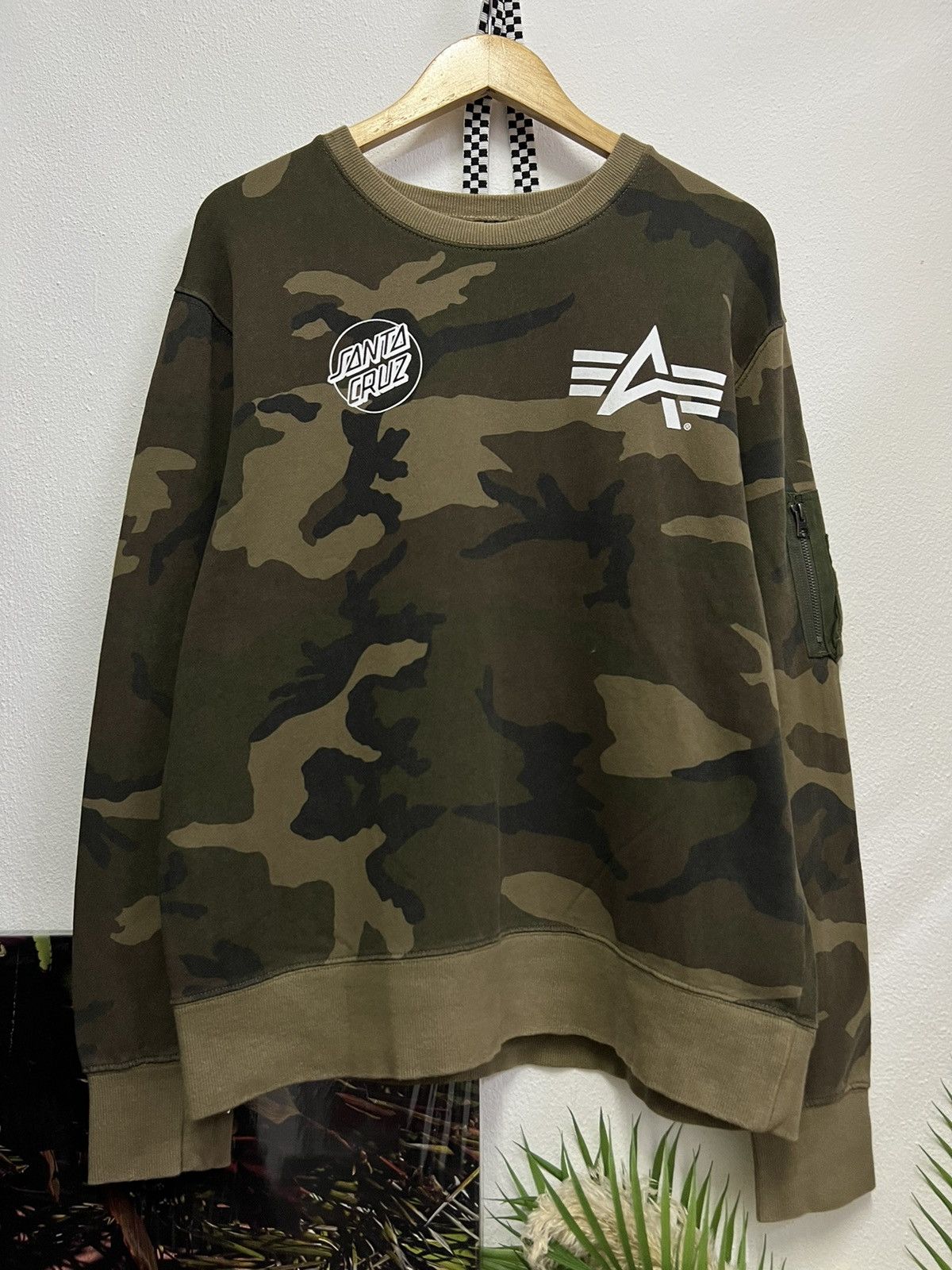 Alpha Industries × Santa Cruz Skateboards Alpha Industries x Santa Cruz Sweatshirt Size US L / EU 52-54 / 3 - 2 Thumbnail