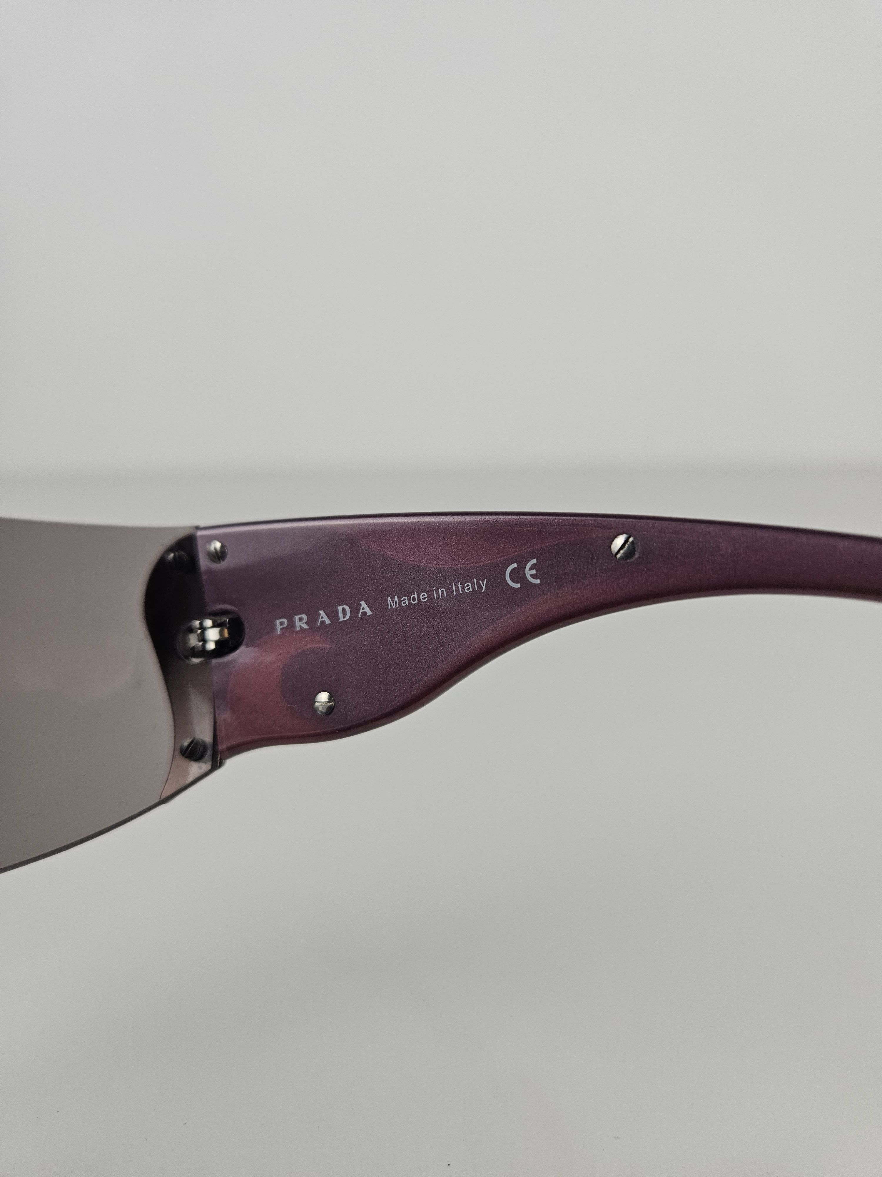 Prada Archive y2k Prada SPR58F wraparound flame sunglasses Size ONE SIZE - 18 Thumbnail