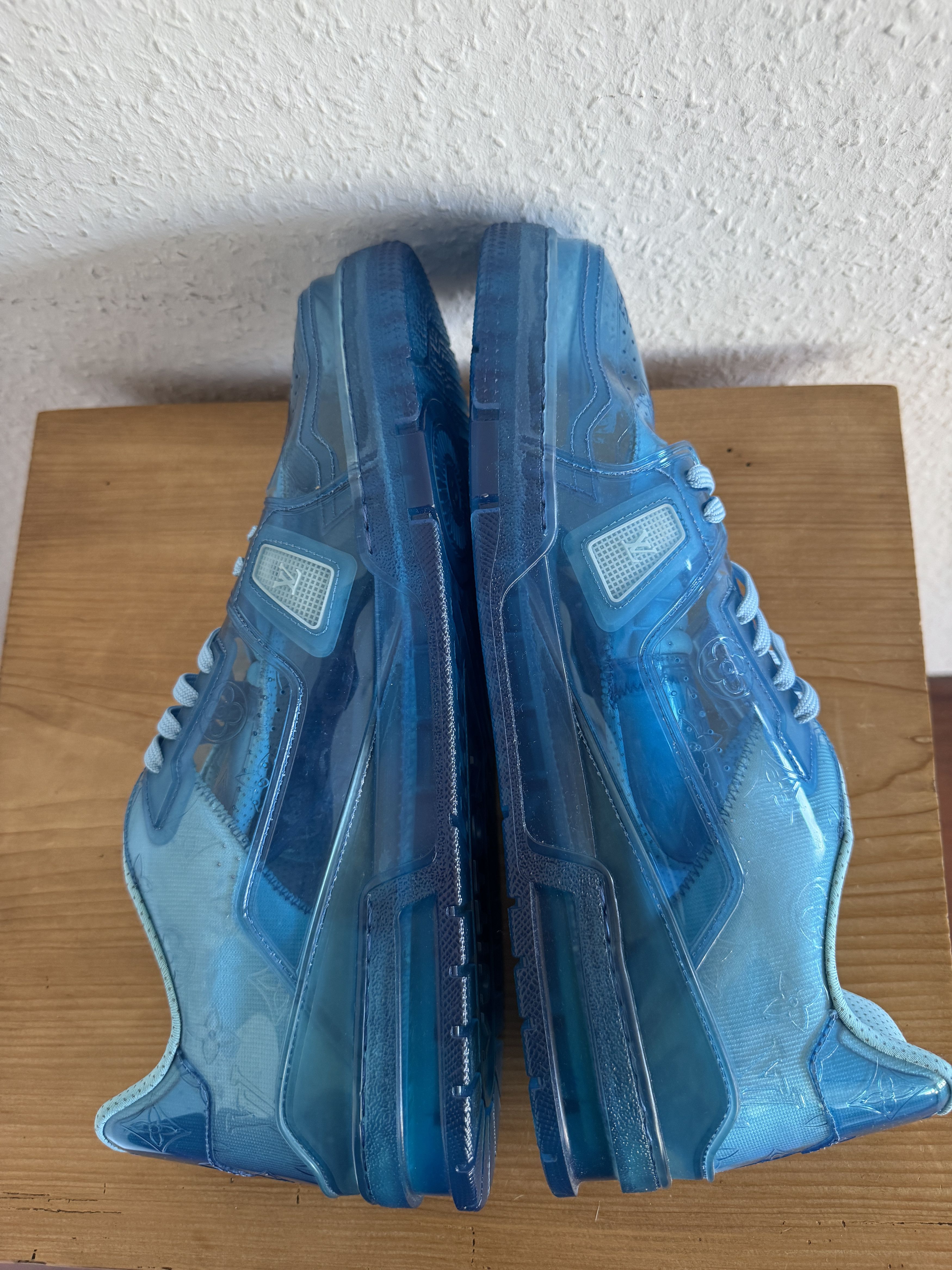 Louis Vuitton Transparent blue LV Trainer Size US 13 / EU 46 - 13 Thumbnail