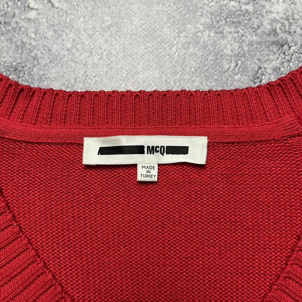 Alexander McQueen Alexander McQueen MCQ Knitted Red Sweater V-Neck Luxury Size XS / US 0-2 / IT 36-38 - 4 Thumbnail