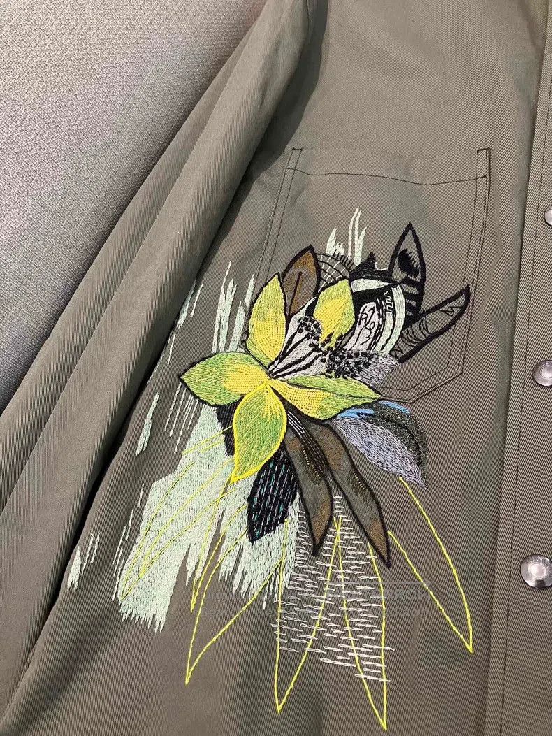 Valentino Valentino Army green floral ape beaded embroidered jacket Size M / US 6-8 / IT 42-44 - 3 Thumbnail