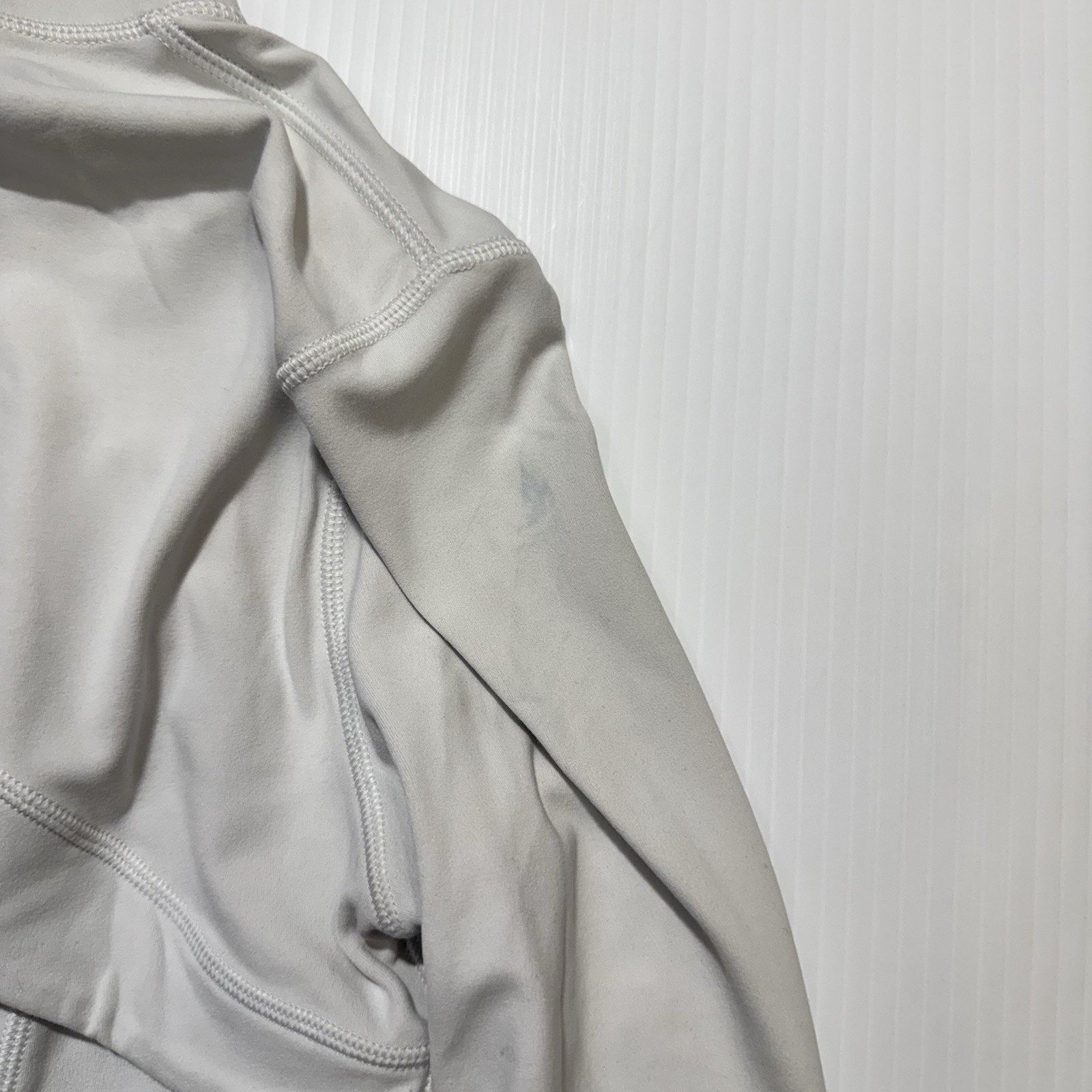 Lululemon Lululemon Women’s Define Cropped Bone Jacket *LW3HJFS Sz 4 Size S / US 4 / IT 40 - 8 Thumbnail