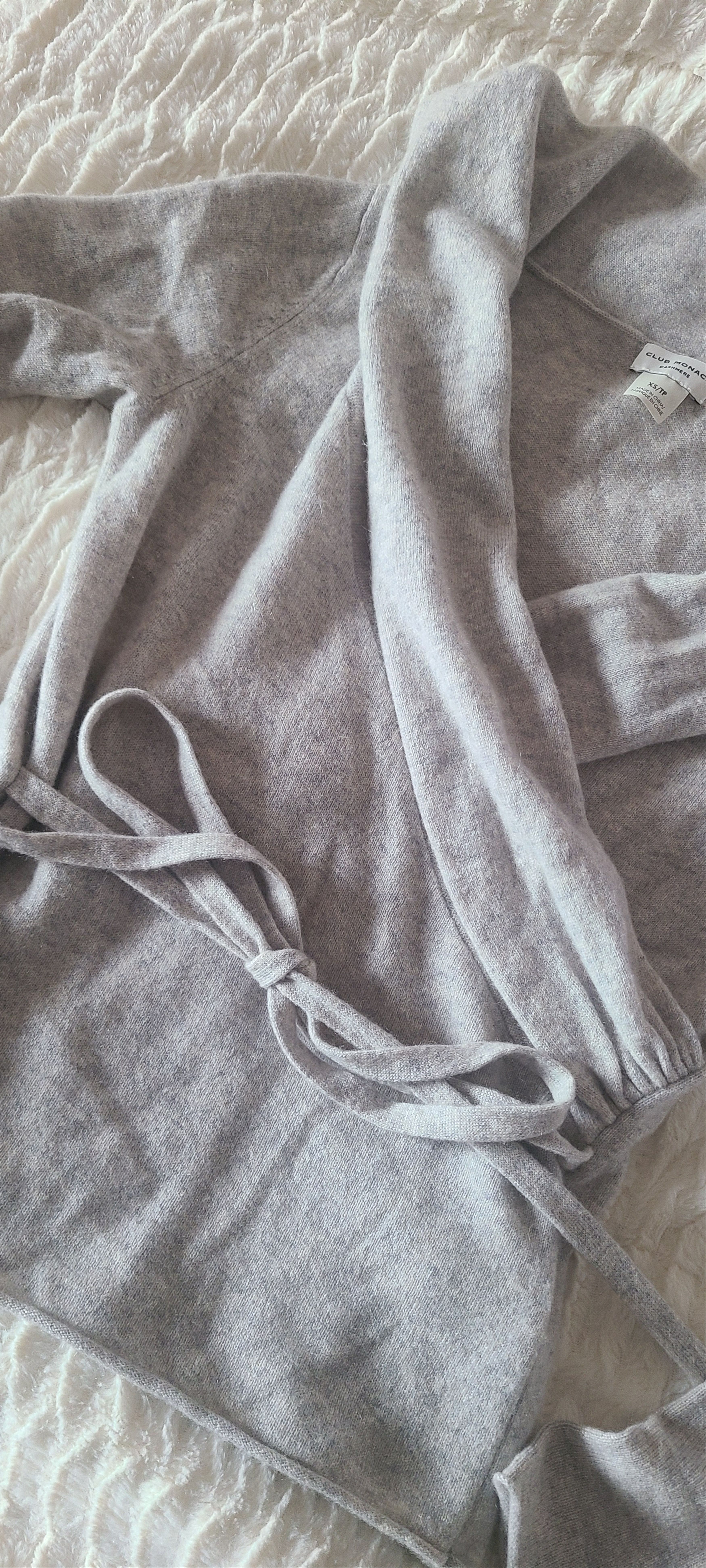 Club Monaco Club Monaco 100% Cashmere Sweater Luxury Minimalist Size XS / US 0-2 / IT 36-38 - 4 Thumbnail