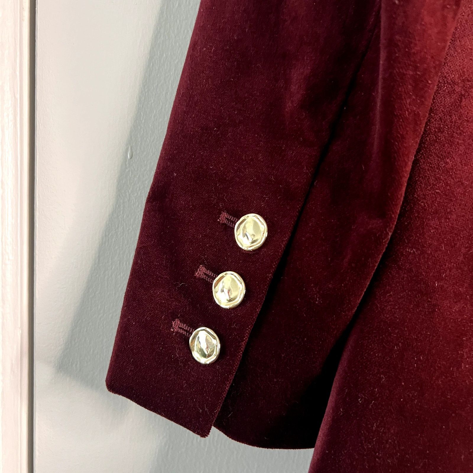 Elie Tahari Elie Tahari Single Button Velvet Blazer size 2 Burgundy New Size XS / US 0-2 / IT 36-38 - 9 Thumbnail