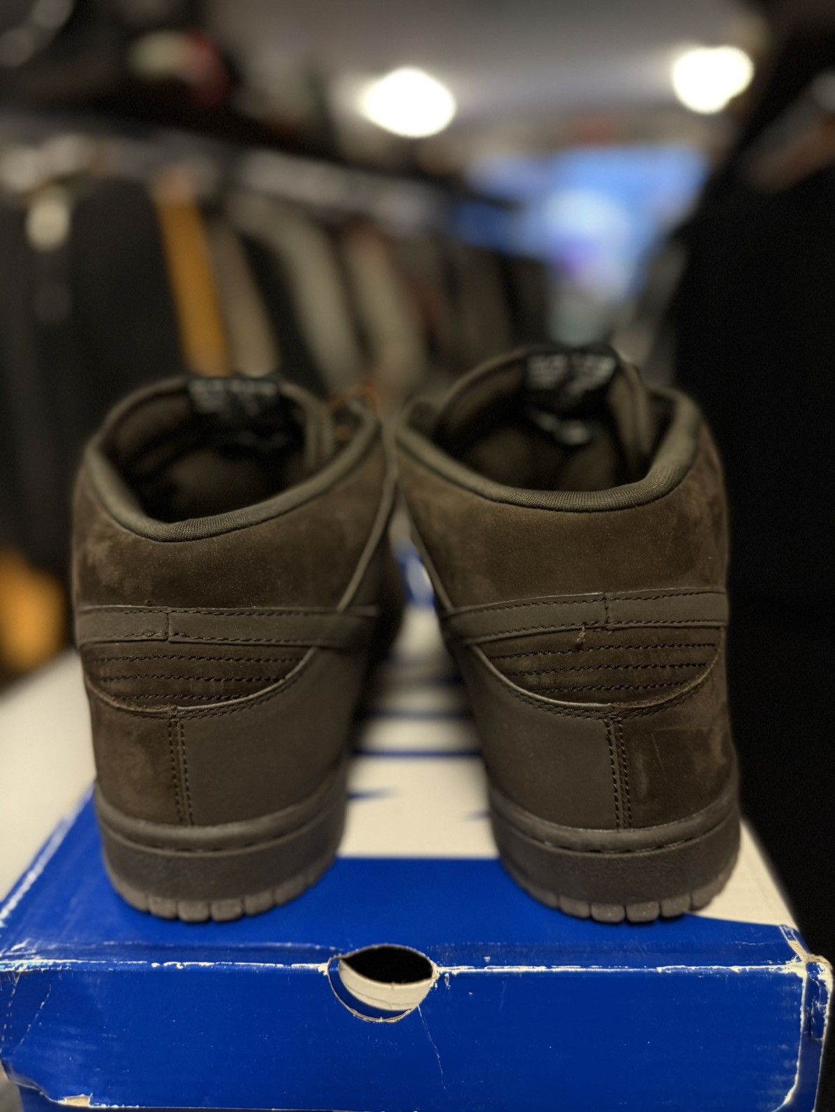 Nike Nike SB Mid Chocolate 2009 RARE W Box 🧼 Size 11 Size US 11 / EU 44 - 9 Thumbnail