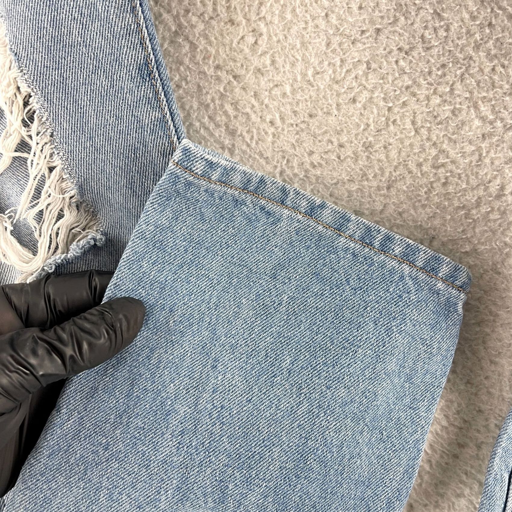 Vintage Lovers + Friends Jeremy Boyfriend Jeans Womens Size 25 Blue Destroyed High-Rise Jeans Size 42" / US 20 - 7 Thumbnail
