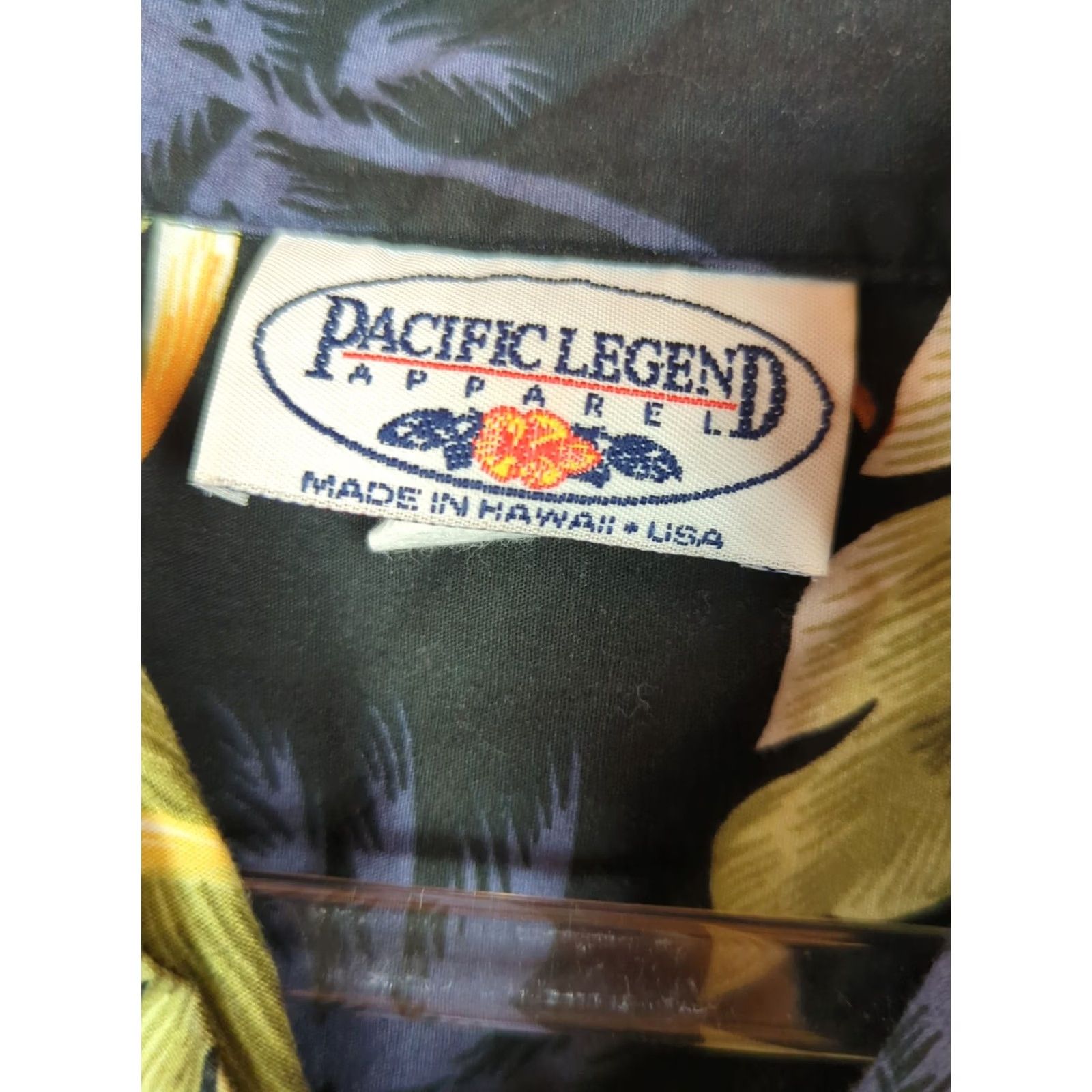 Vintage VINTAGE Pacific Legend Shirt Mens L Black Floral Cotton Hawaiian Aloha Camp USA Short Sleeve Button-Up Pocketed Mens Size US L / EU 52-54 / 3 - 3 Thumbnail