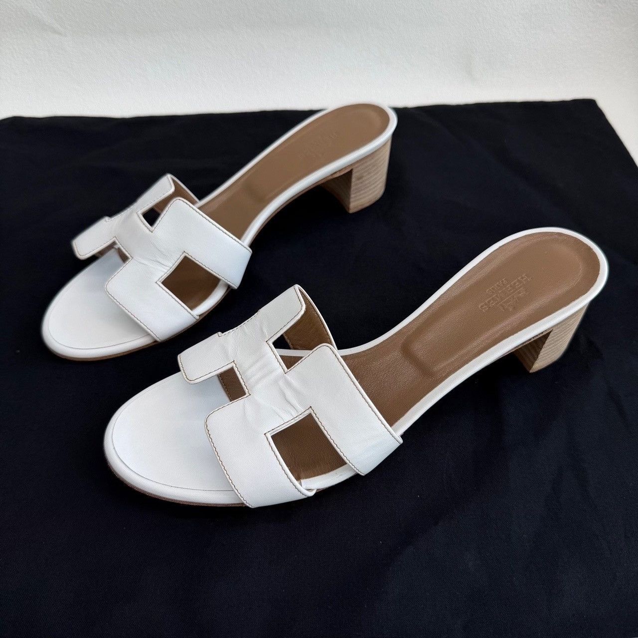 Hermes Hermes White Sandals us_8-5 Women Size US 8.5 / IT 38.5 - 1 Thumbnail