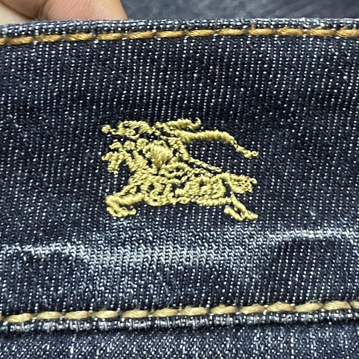 Burberry Rare Design Vintage Brand Burberry Flared Jeans 2000s Size US 26 / EU 42 - 10 Thumbnail