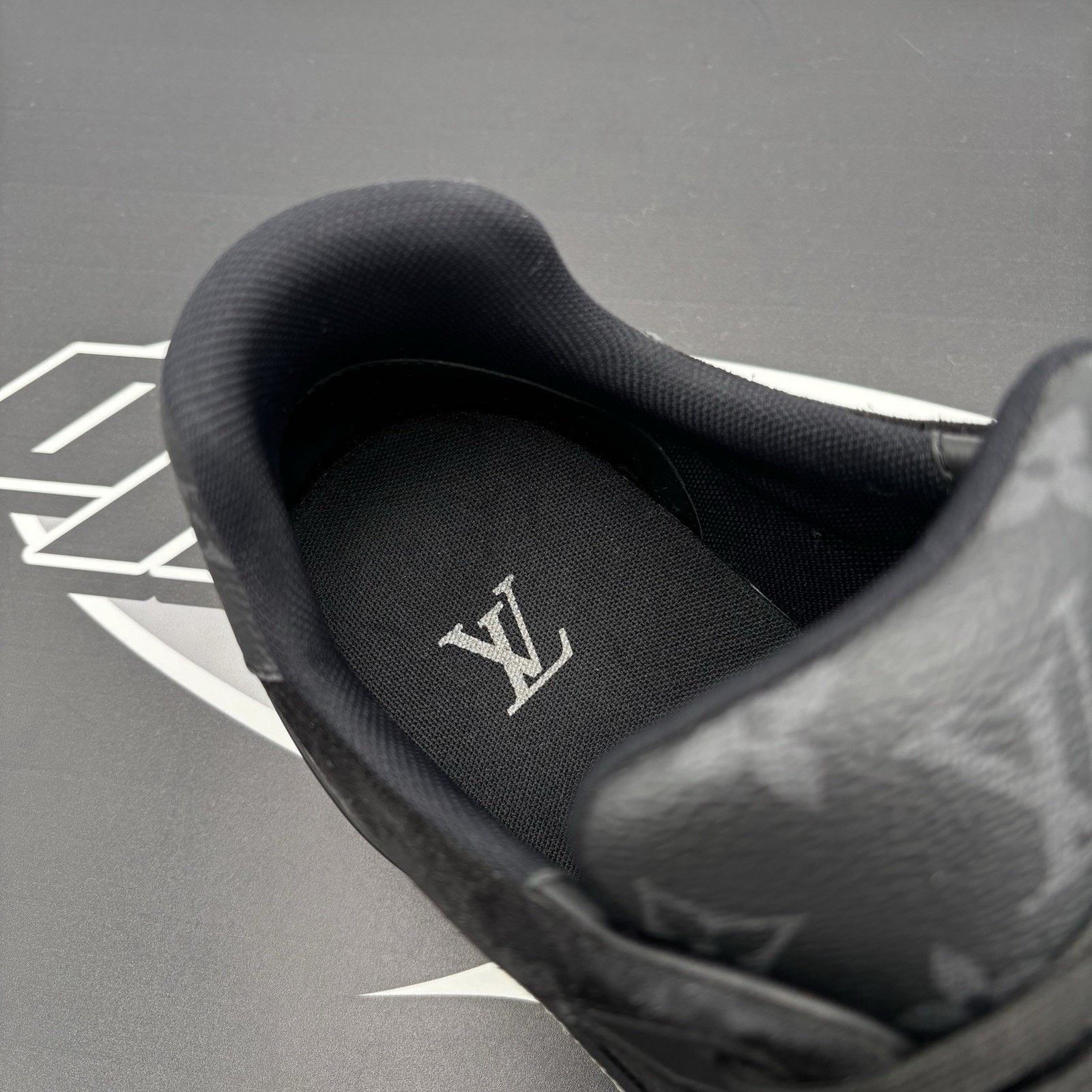 Louis Vuitton Louis Vuitton Trainer ' Black Monogram ' | GOOD CONDITION! Size US 9.5 / EU 42-43 - 7 Thumbnail