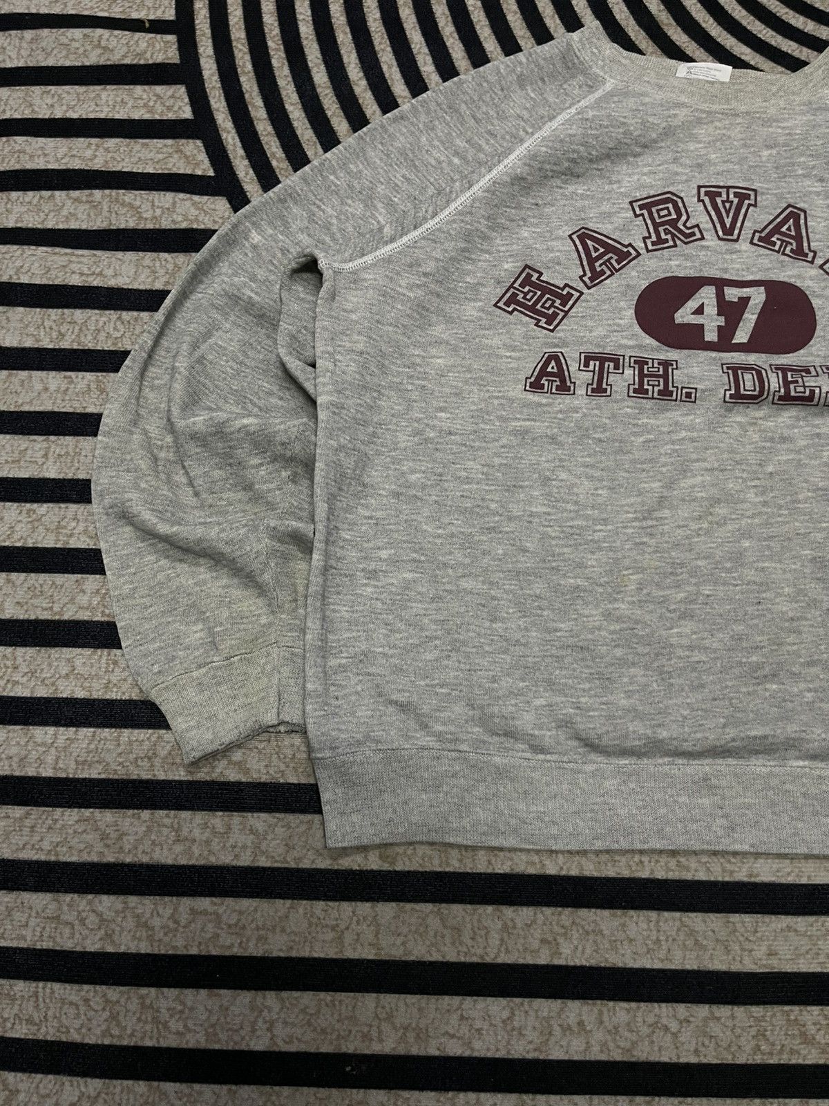 Hanes VINTAGE 70s/80s HAVARD ATH. DEPT SWEATSHIRT DISTRESSED Size US M / EU 48-50 / 2 - 3 Thumbnail