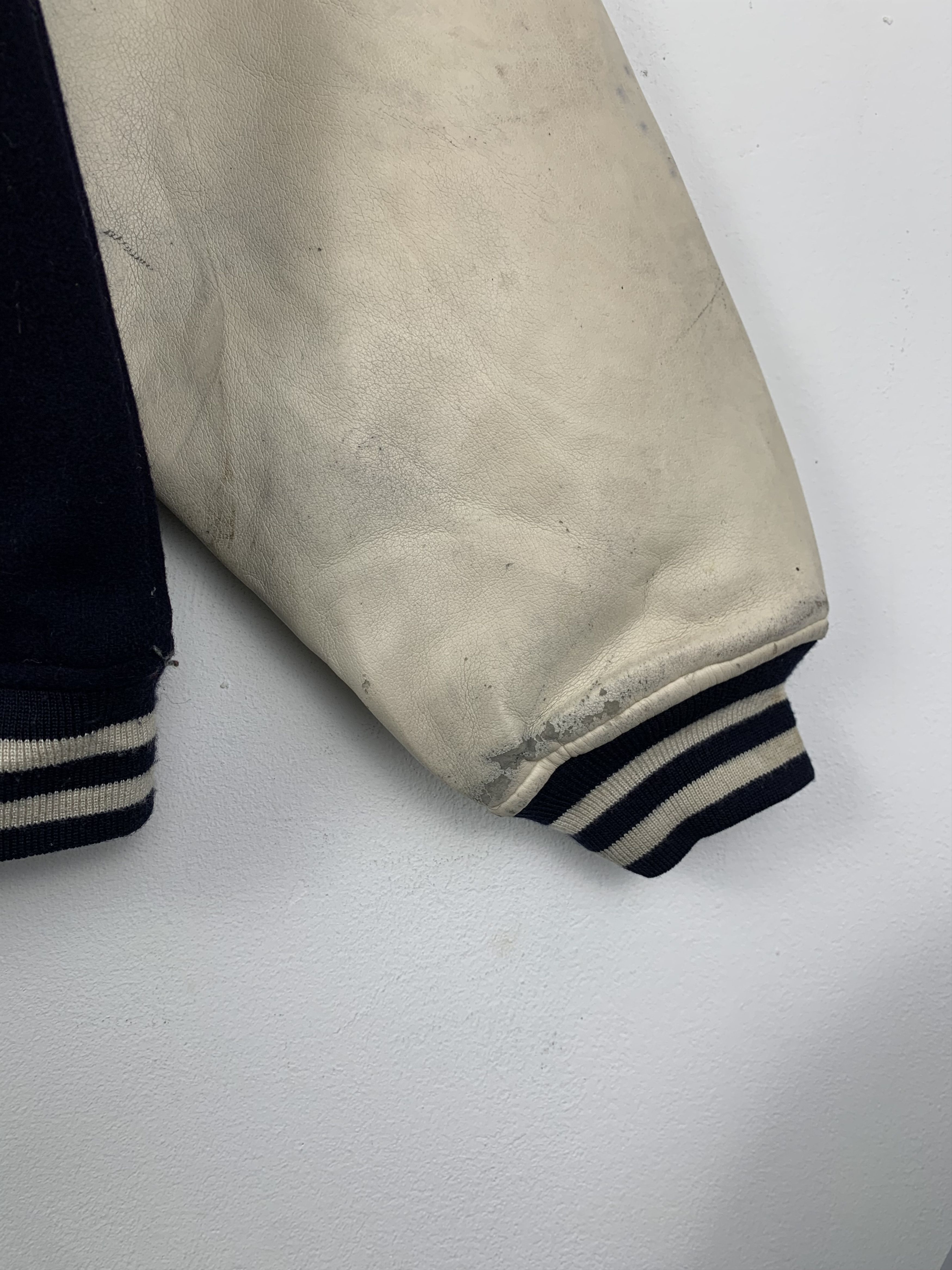 Arizona Jean Co. Vintage Arizona Sleeve Leather Varsity Jacket V0511 Size US L / EU 52-54 / 3 - 10 Thumbnail
