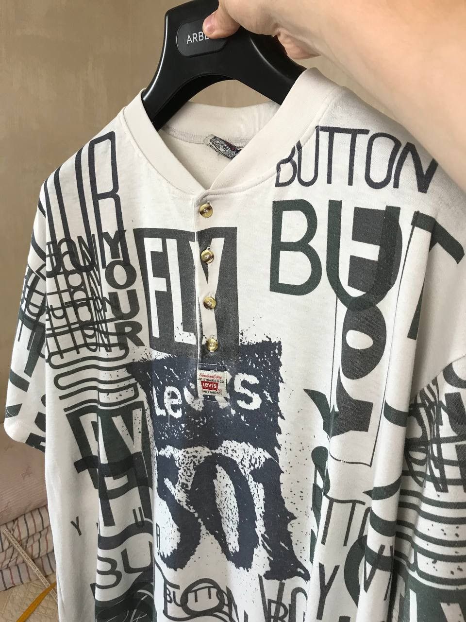 Levi's 🔥 Levi’s 501 All Over Print Vintage USA T Shirt 90s Size US XL / EU 56 / 4 - 6 Thumbnail