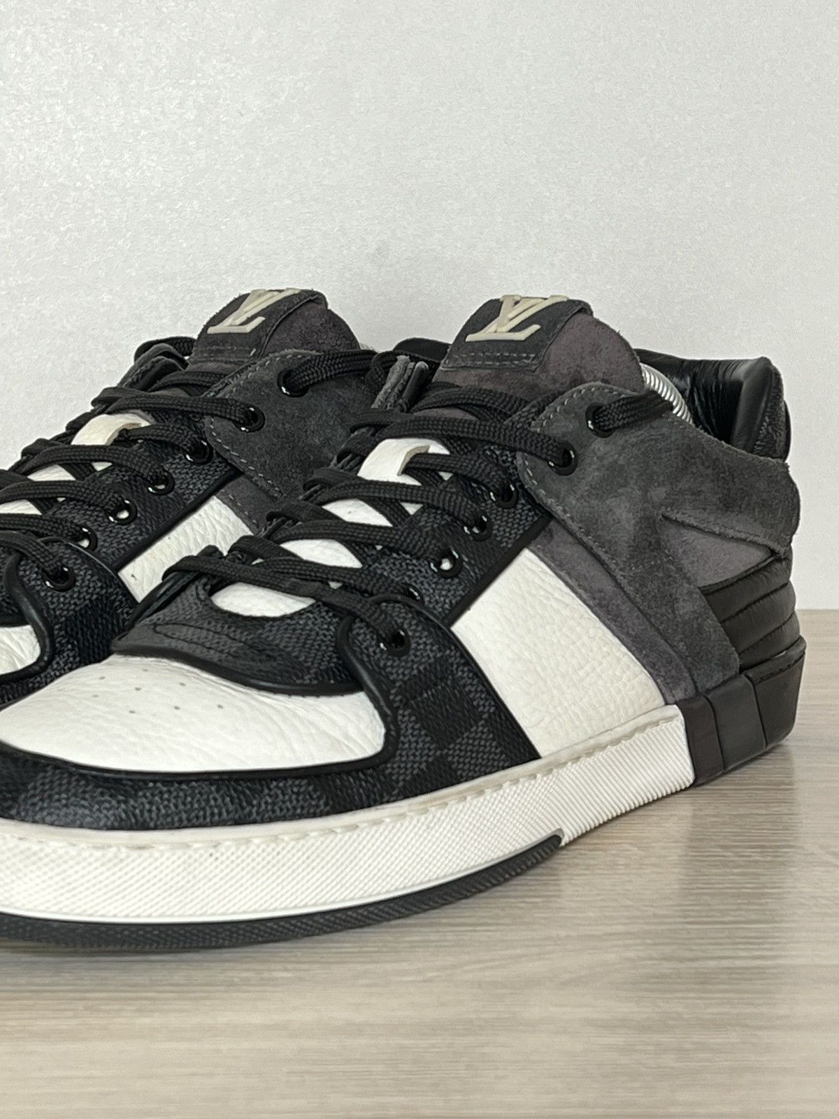Louis Vuitton Louis Vuitton Archival Damier Leather Suede Sneakers Size US 9 / EU 42 - 8 Thumbnail