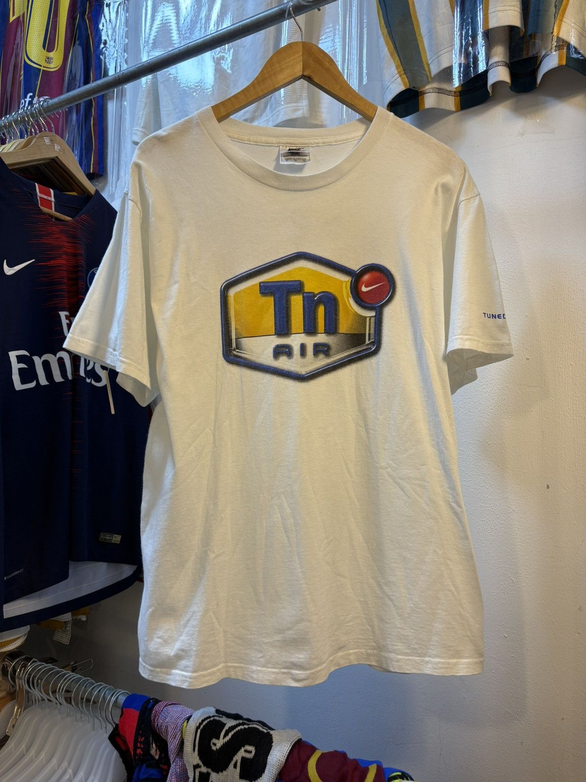 Nike Vintage Nike Air TN T-Shirt Size US M / EU 48-50 / 2 - 1 Thumbnail