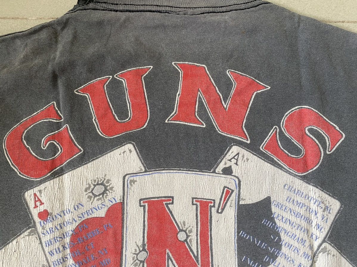 Band Tees DISTRESSED GUNS N ROSES BAND TSHIRT 1991 Size US M / EU 48-50 / 2 - 11 Thumbnail