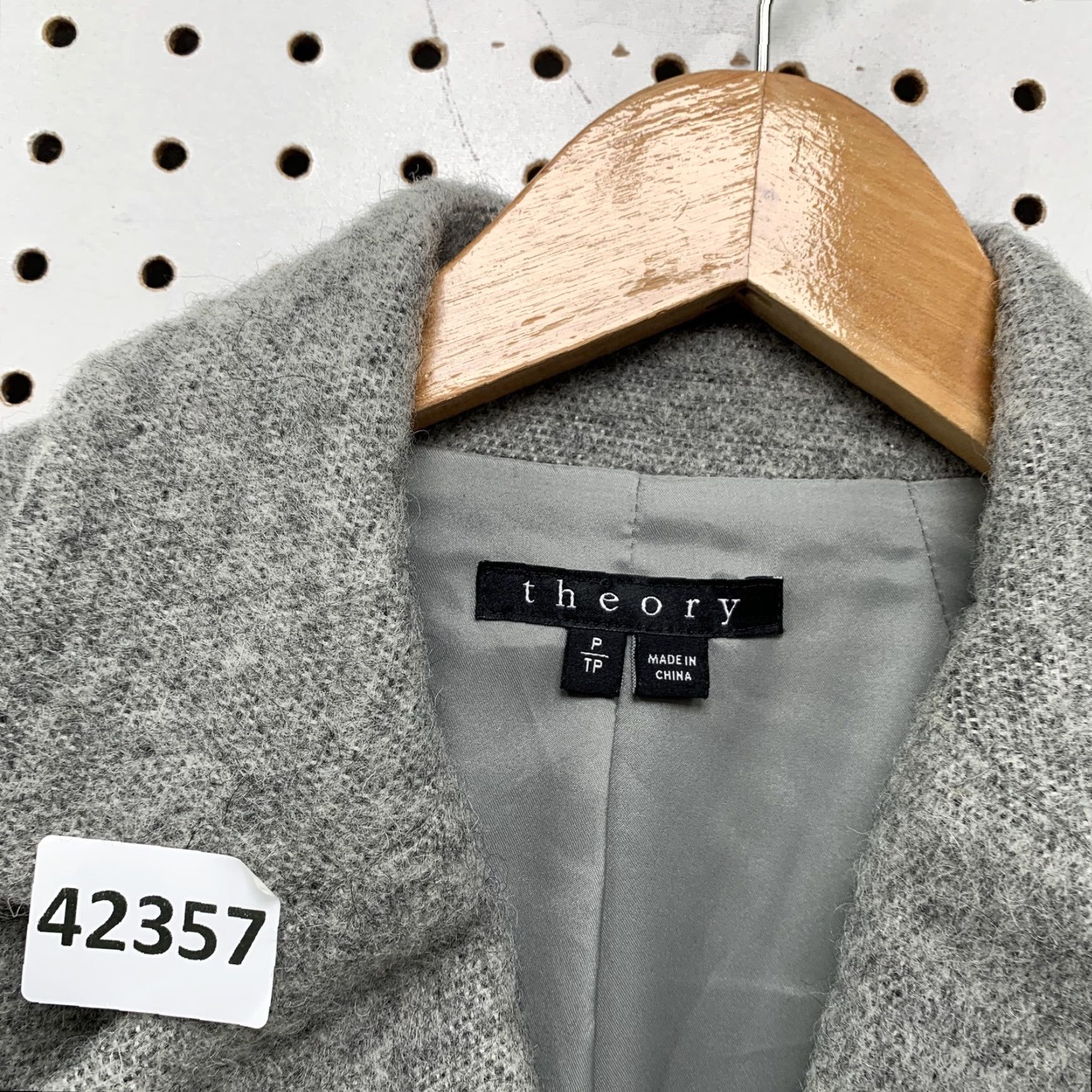 Theory VINTAGE Theory Blazer S Gray Alpaca Wool Casual Button Front Womens Size S / US 4 / IT 40 - 2 Thumbnail