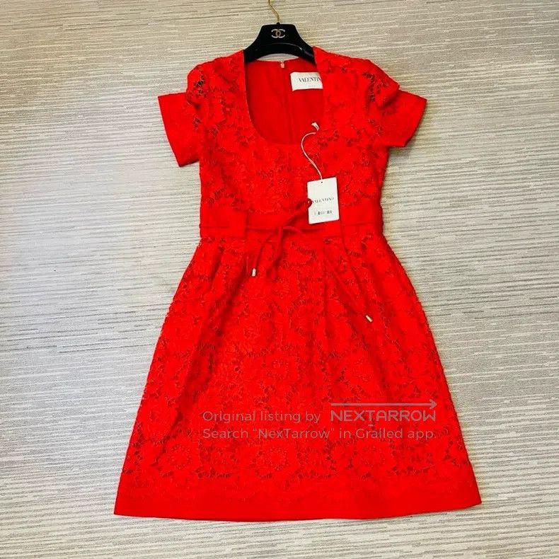Valentino Valentino Short-sleeved dress Size S / US 4 / IT 40 - 1 Thumbnail