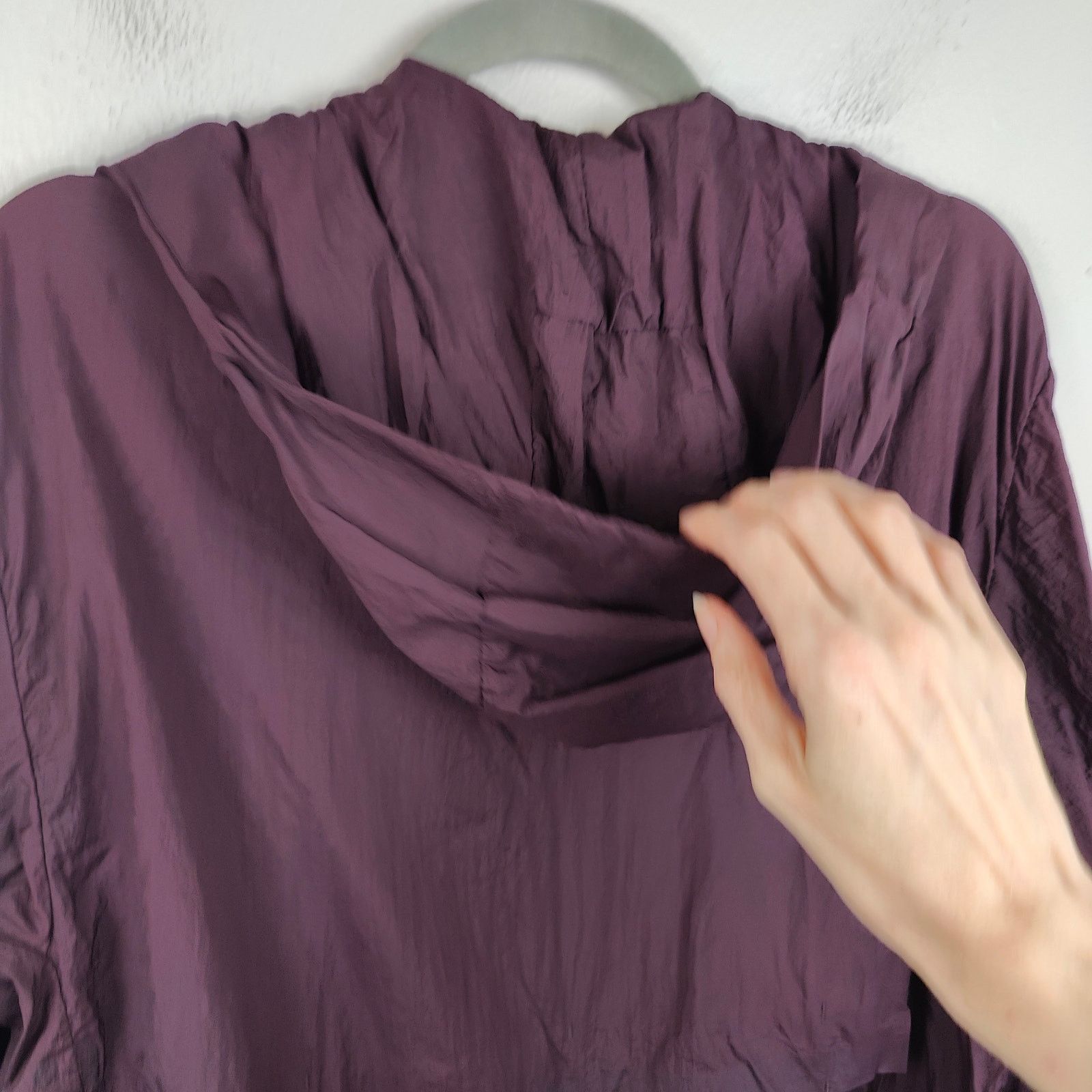 Lululemon Lululemon lab Packable Anorak Pelt Jacket Large Purple Hood Size US L / EU 52-54 / 3 - 5 Thumbnail