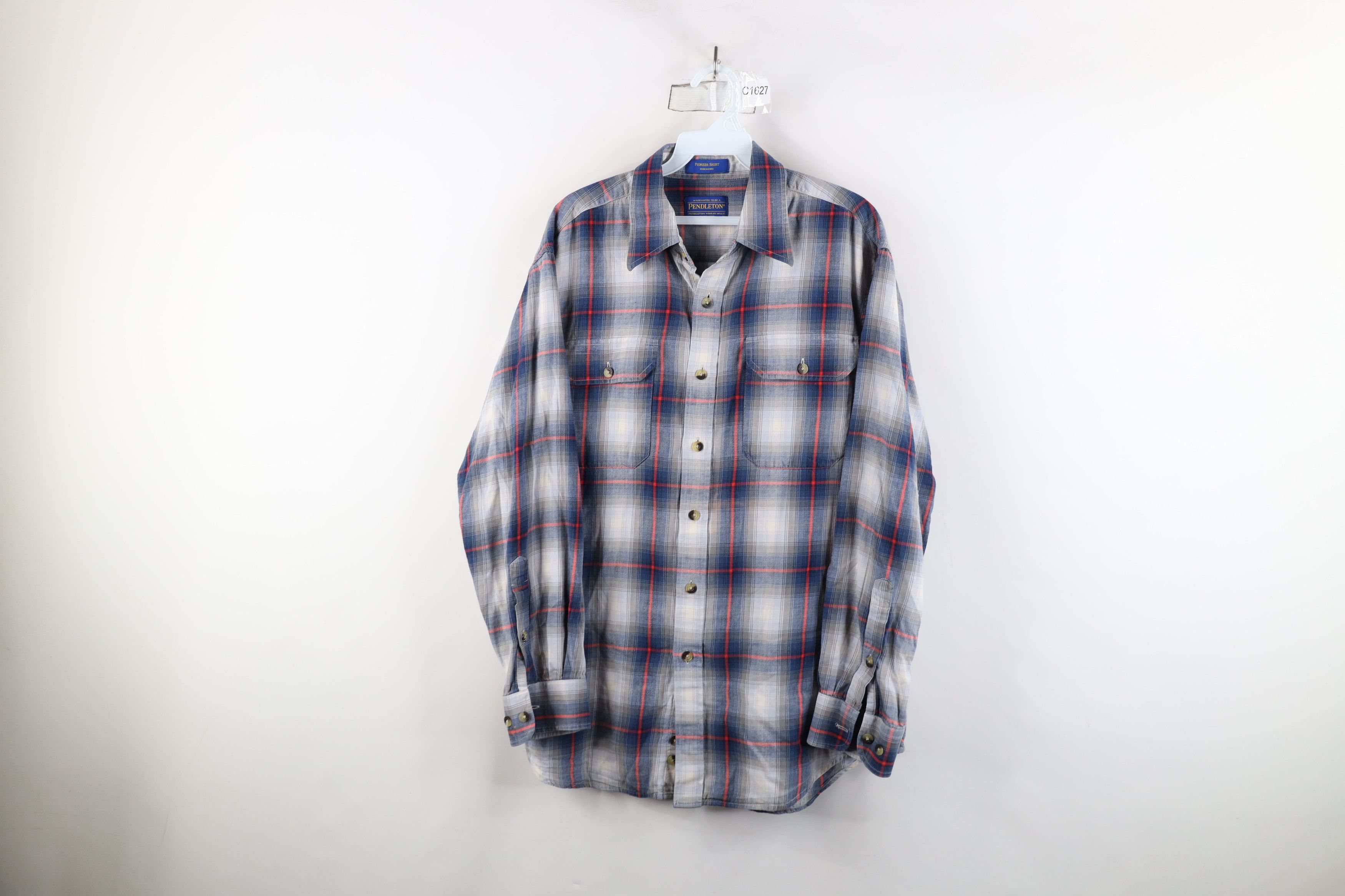 Pendleton × Vintage Vintage Pendleton Flannel Collared Button Shirt Plaid Size US L / EU 52-54 / 3 - 1 Thumbnail