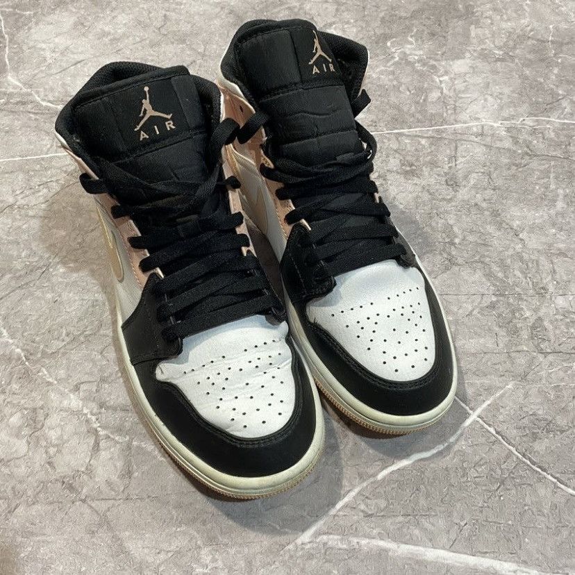 Jordan Brand × Nike NIKE AIR JORDAN 1 MID CRIMSON TINT SNEAKERS PINK Size US 7.5 / EU 40-41 - 11 Thumbnail