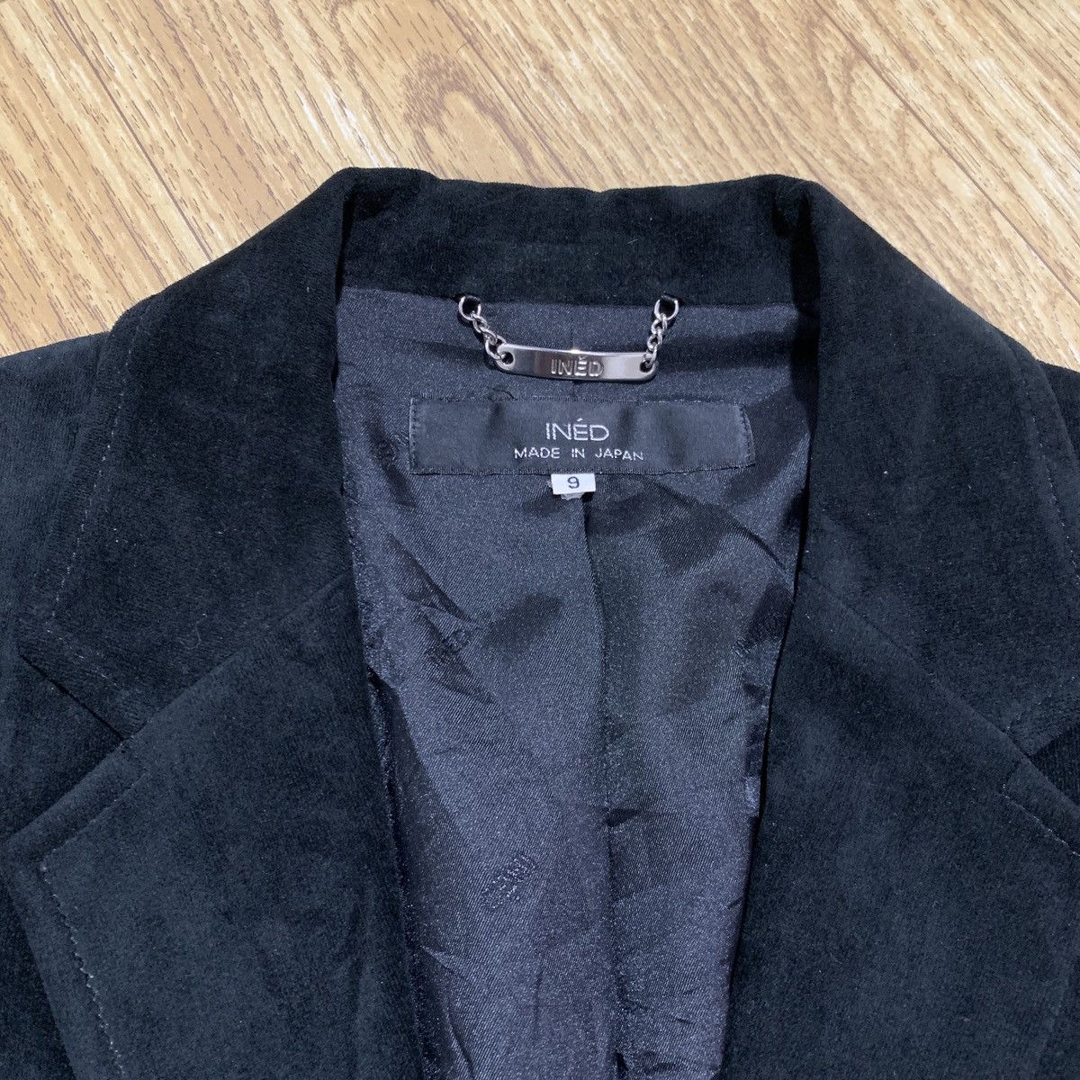 Yohji Yamamoto INED by Yohji Yamamoto Velvet Black Blazer Japan Brand Size US S / EU 44-46 / 1 - 3 Thumbnail