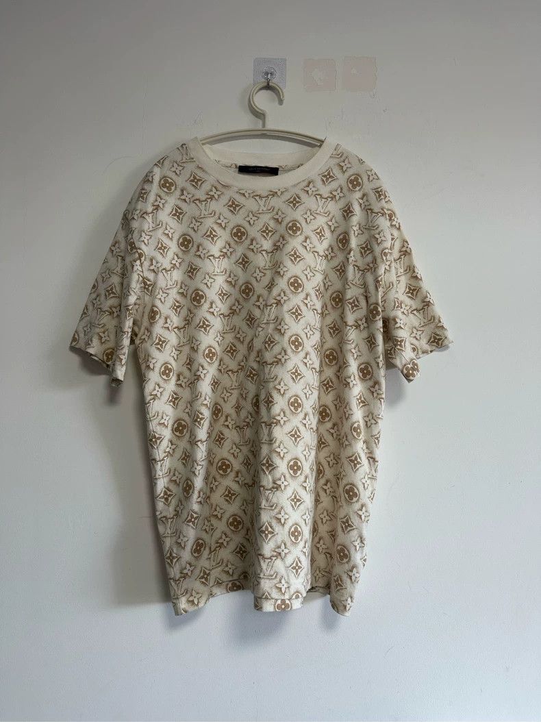 Louis Vuitton Louis Vuitton Beige full logo short sleeves Size US XL / EU 56 / 4 - 1 Thumbnail