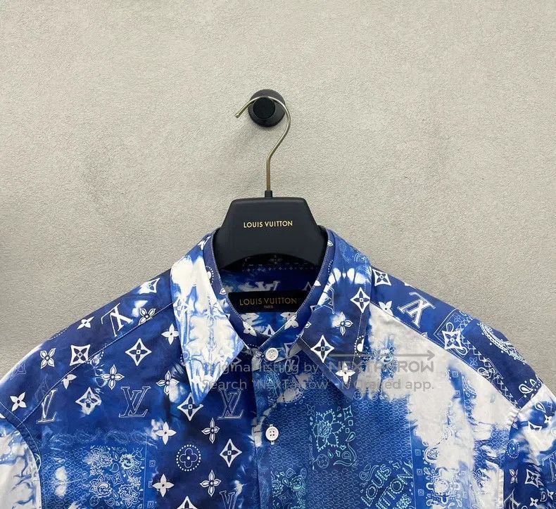 Louis Vuitton Louis Vuitton Blue and white tie-dyed short sleeve shirt Size US M / EU 48-50 / 2 - 3 Thumbnail