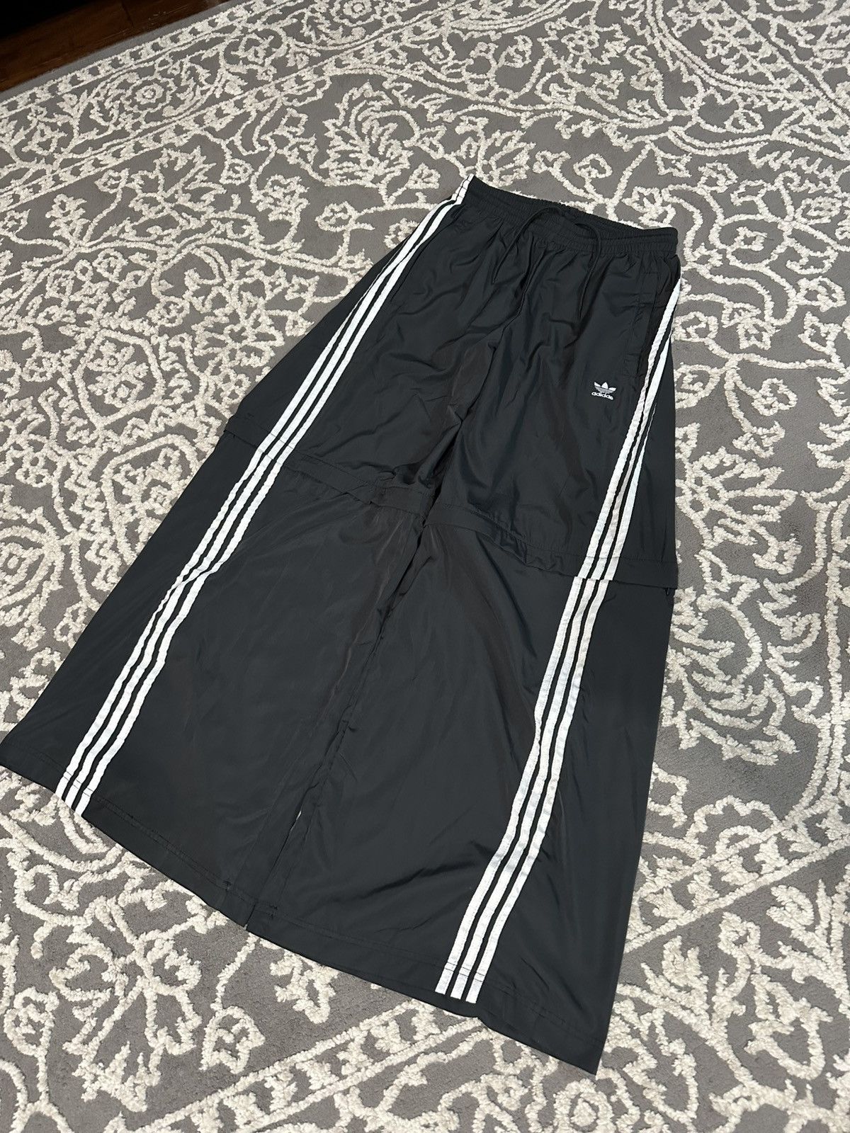 Adidas Adidas Black Wide Trackpants Size US 32 / EU 48 - 1 Thumbnail