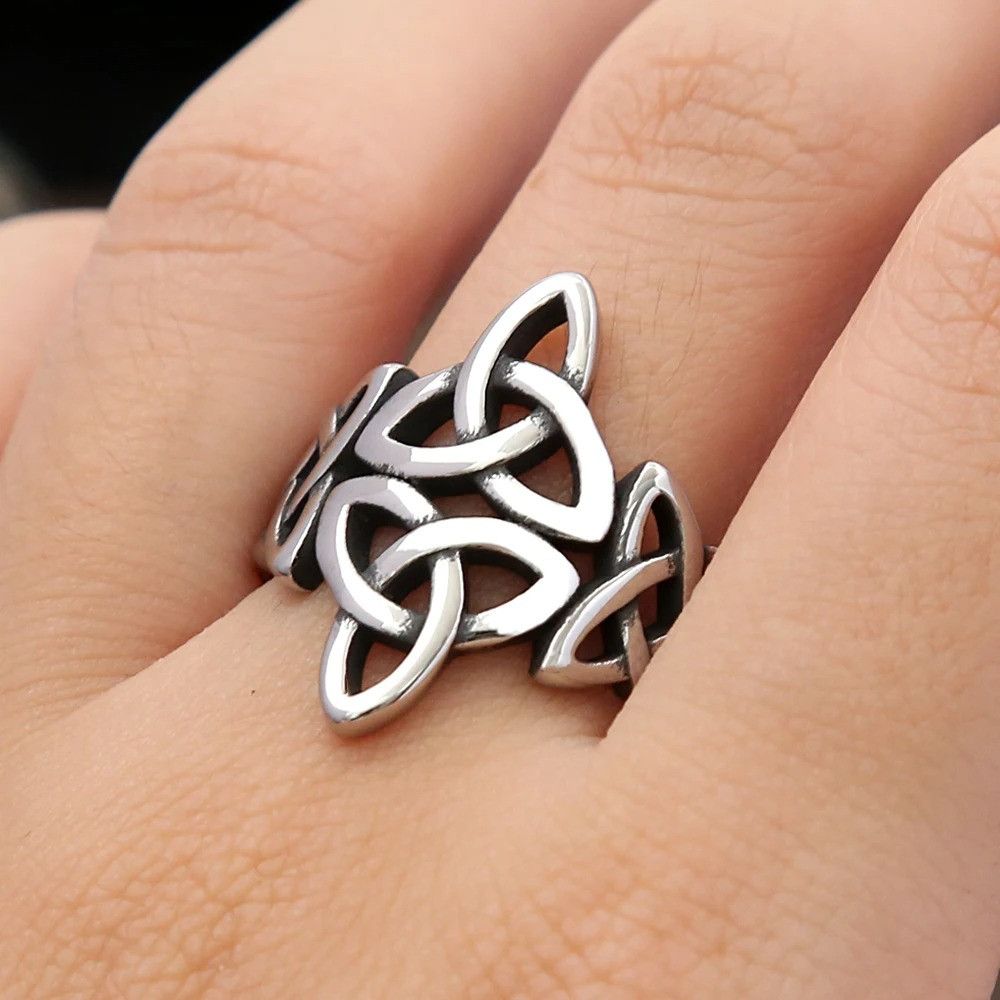 Other Celtics Knot Ring Size ONE SIZE - 1 Thumbnail